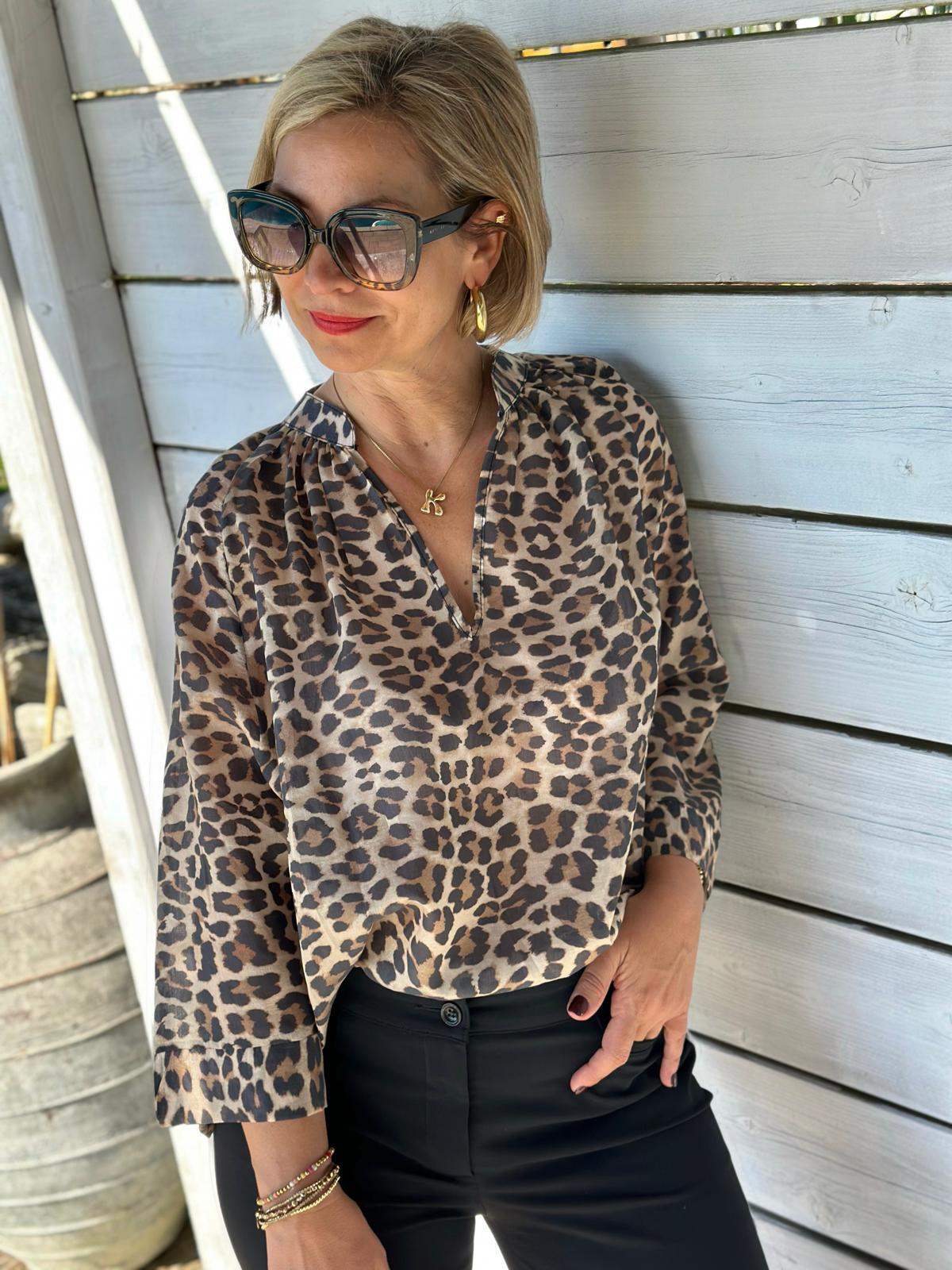 Stylische Onesize LEO LOVE Bluse