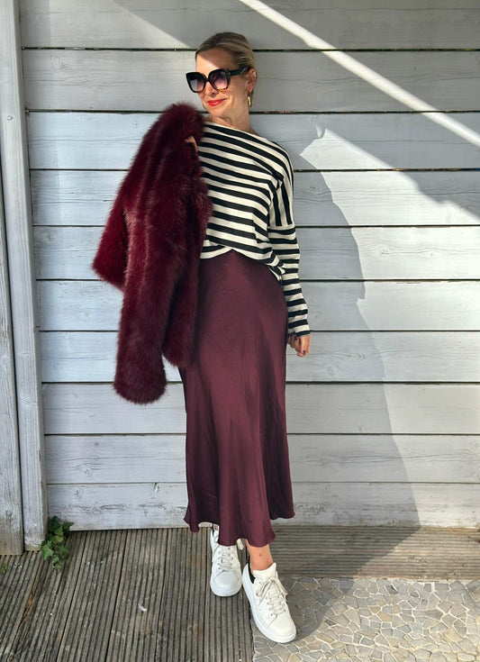 Glänzender Onesize SATIN Rock in Bordeaux