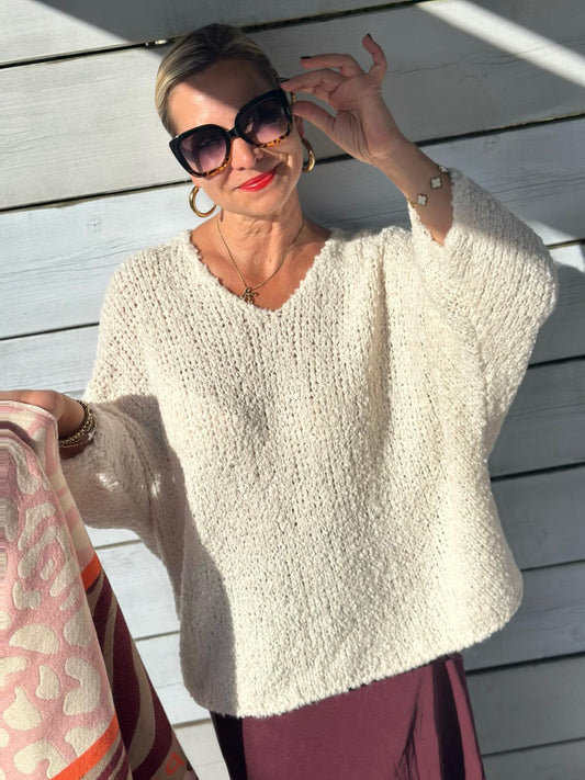 Süßer Onesize Grobstrick Pullover in Wollweiss