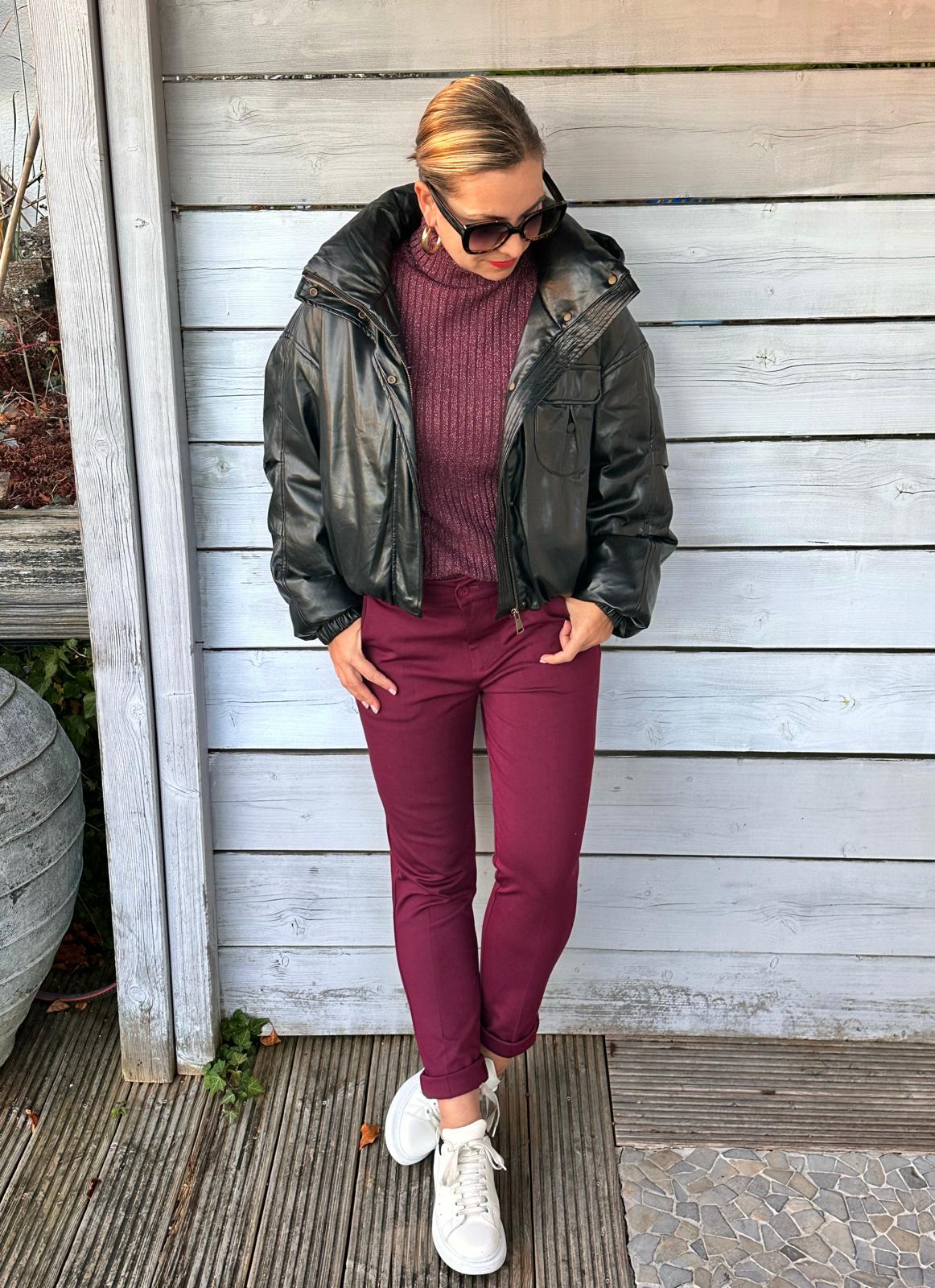 Stylische Lieblingshose in Bordeaux