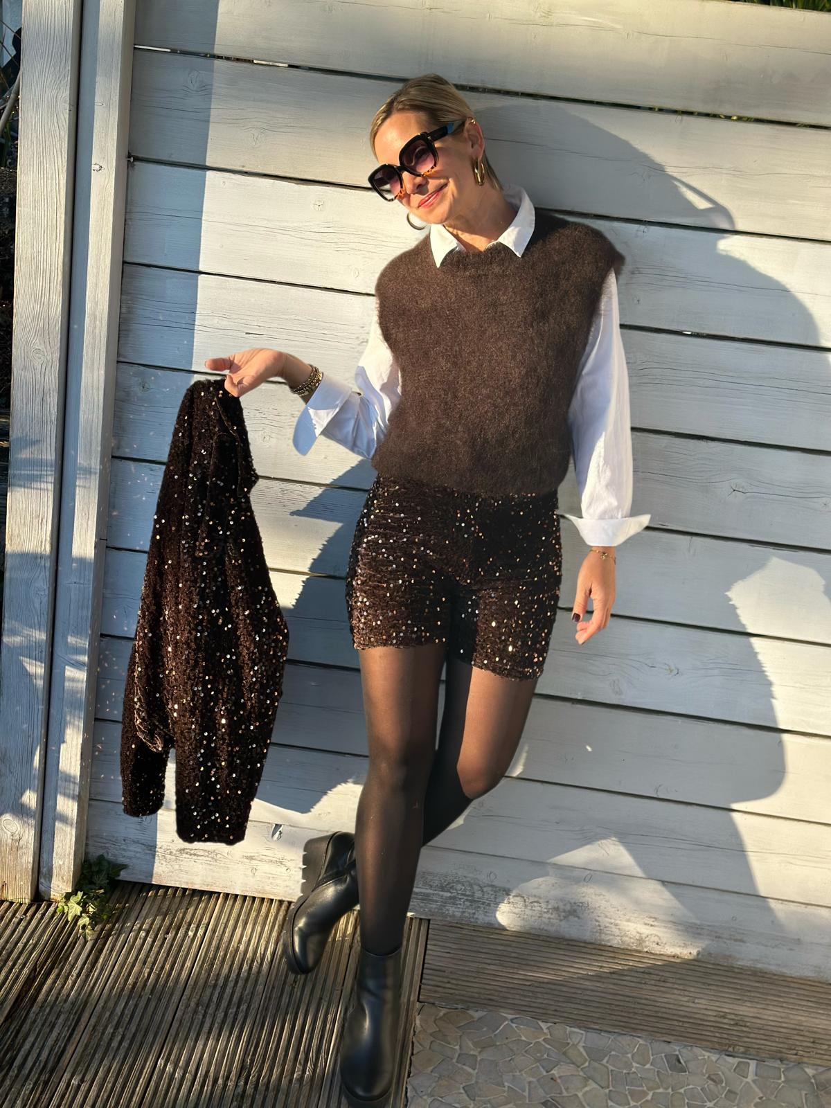 Zuckersüße Pailletten Shorts in GLOSSY CHOCOLATE