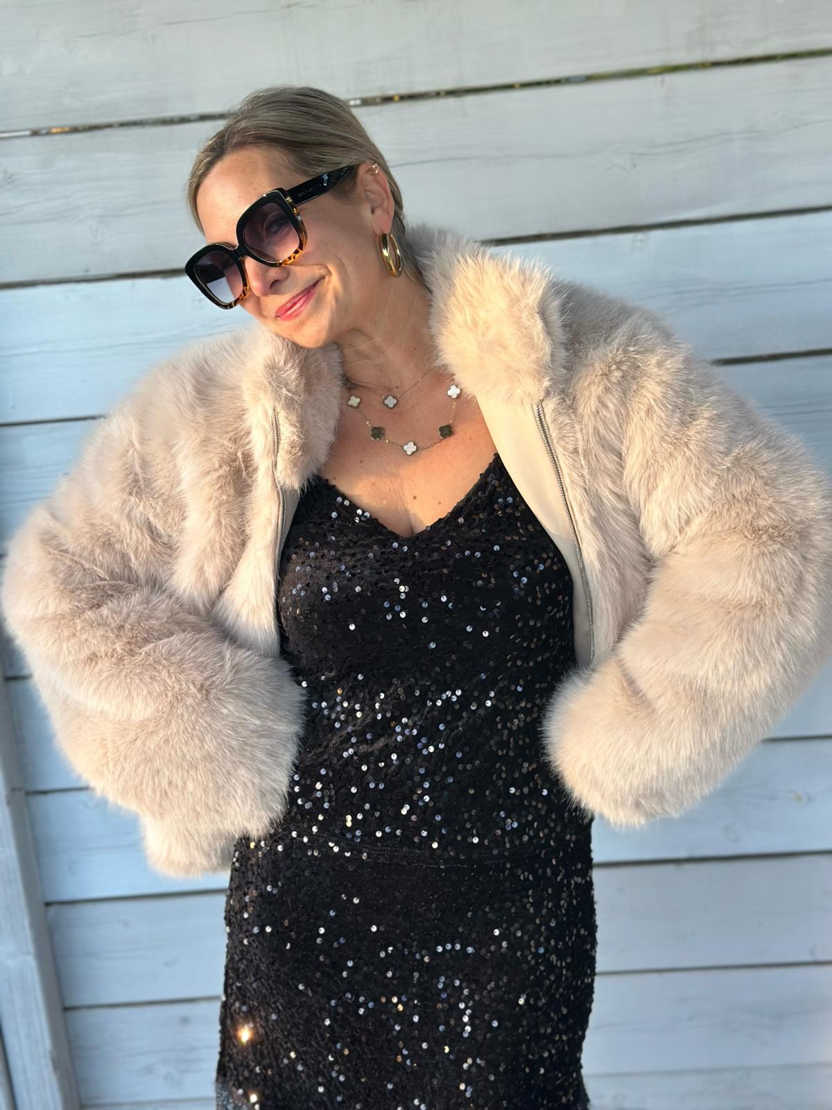 Süßes Pailletten Top in GLOSSY BLACK