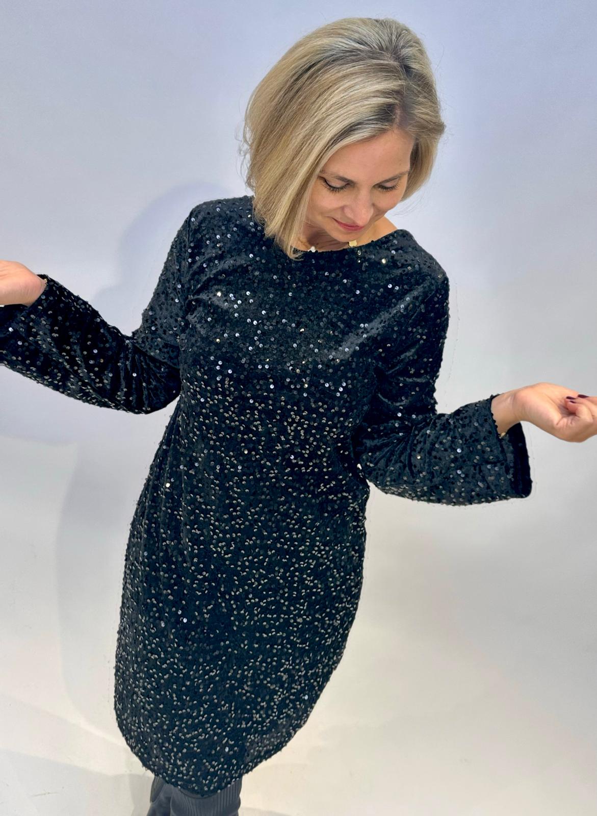 Zuckersüßes Paillettenkleid in GLOSSY BLACK