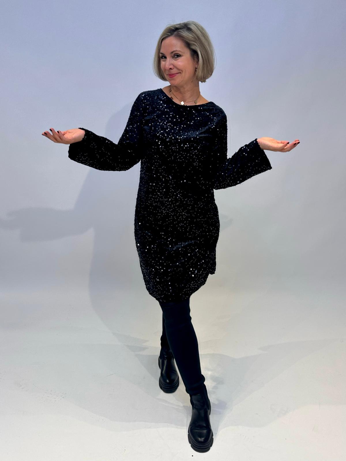 Zuckersüßes Paillettenkleid in GLOSSY BLACK