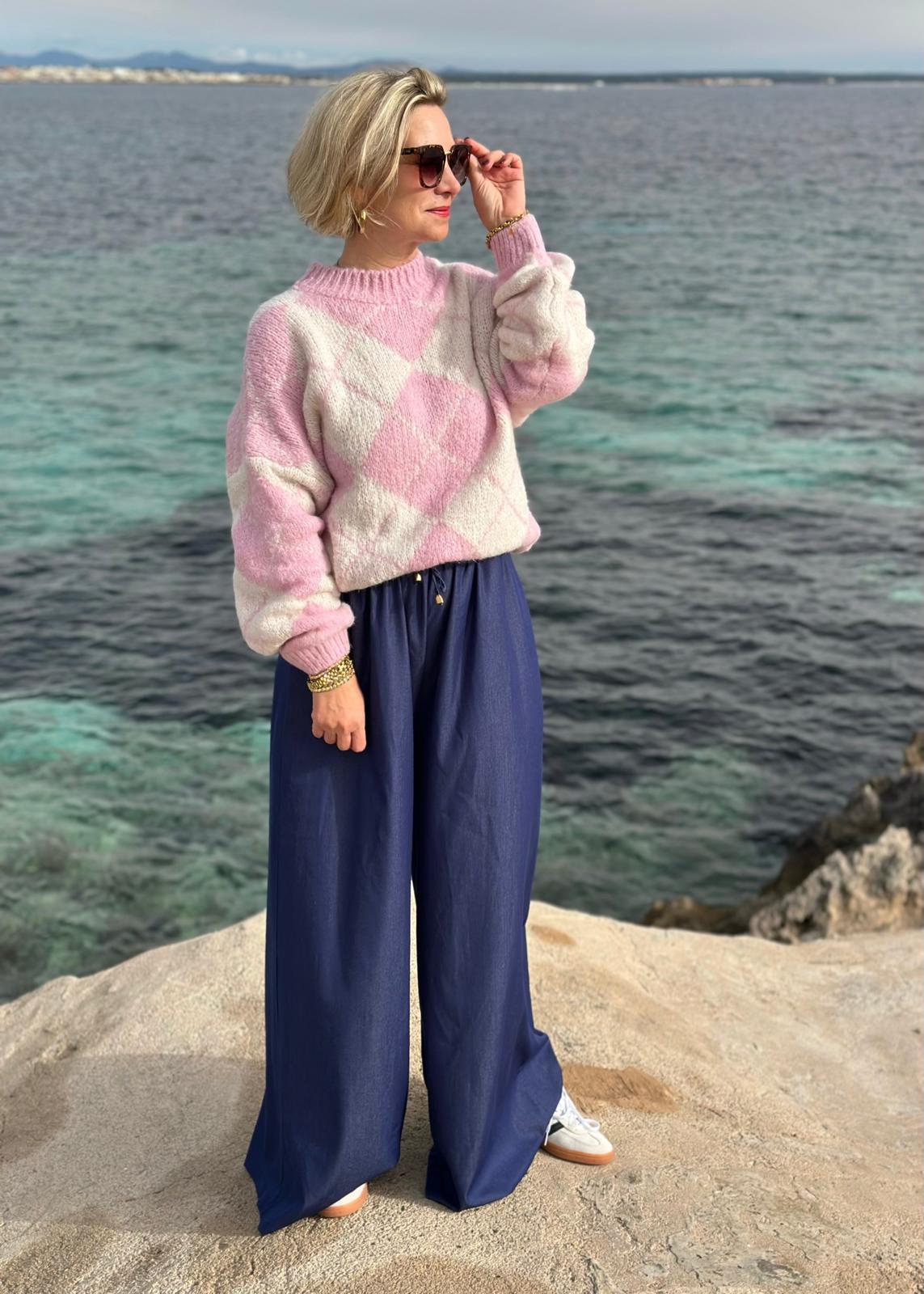 Super stylische Tencel Hose mit weitem Bein und Kordelzug in NAVY-BLAU