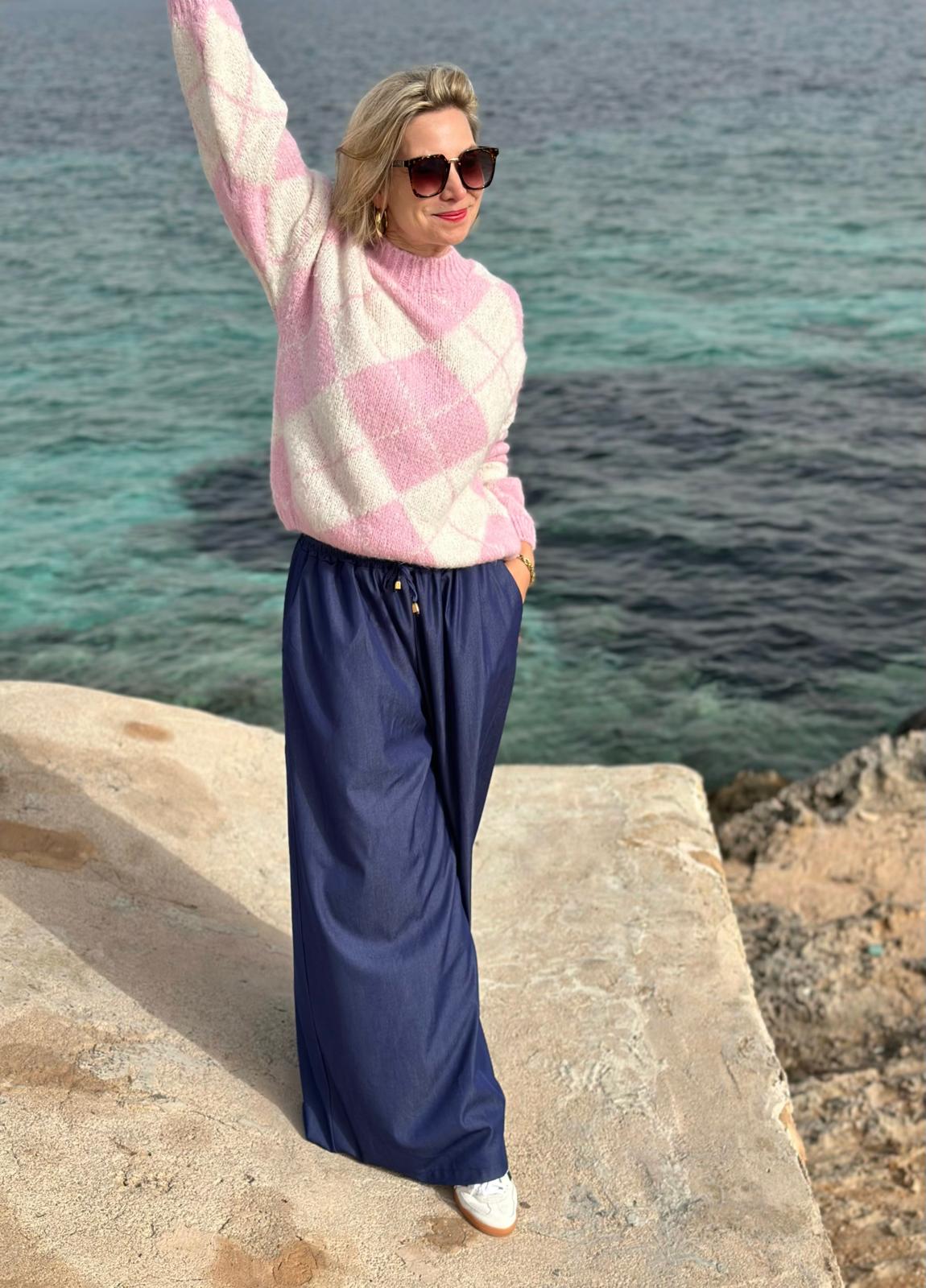 Super stylische Tencel Hose mit weitem Bein und Kordelzug in NAVY-BLAU