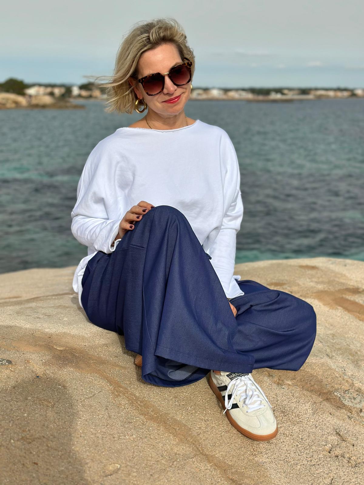 Super stylische Tencel Hose mit weitem Bein und Kordelzug in NAVY-BLAU