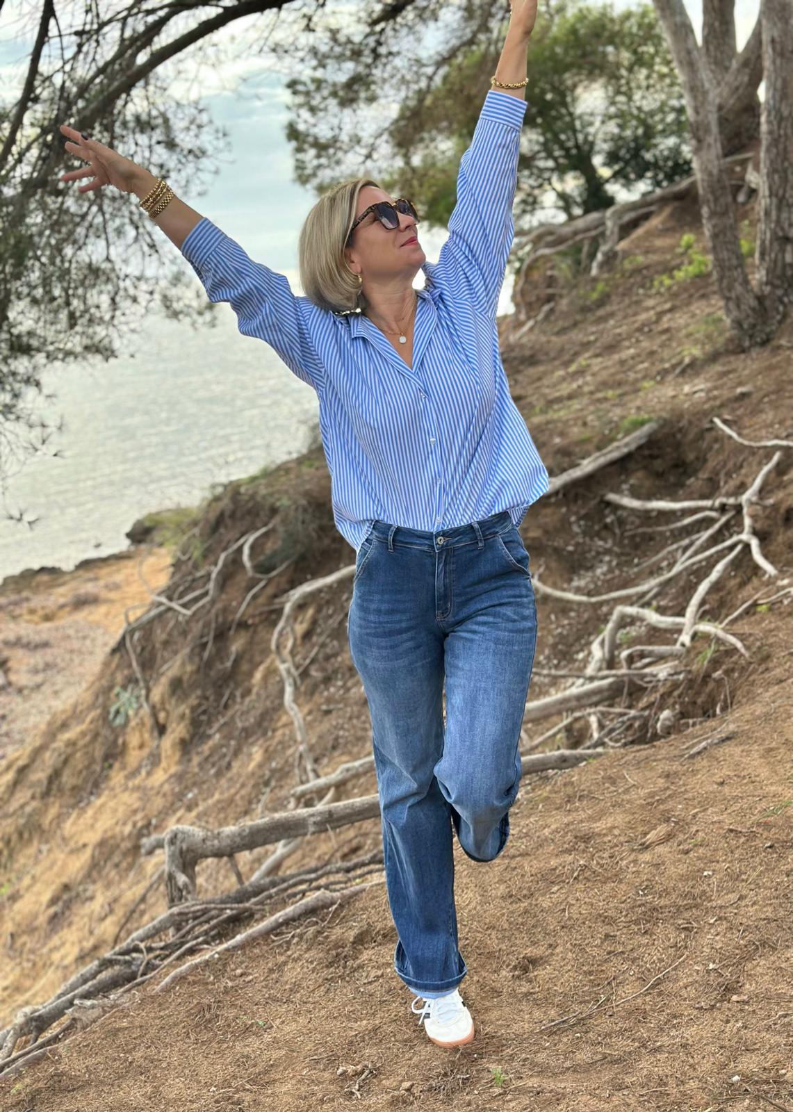 Stylische STRAIGHT BLUE JEANS