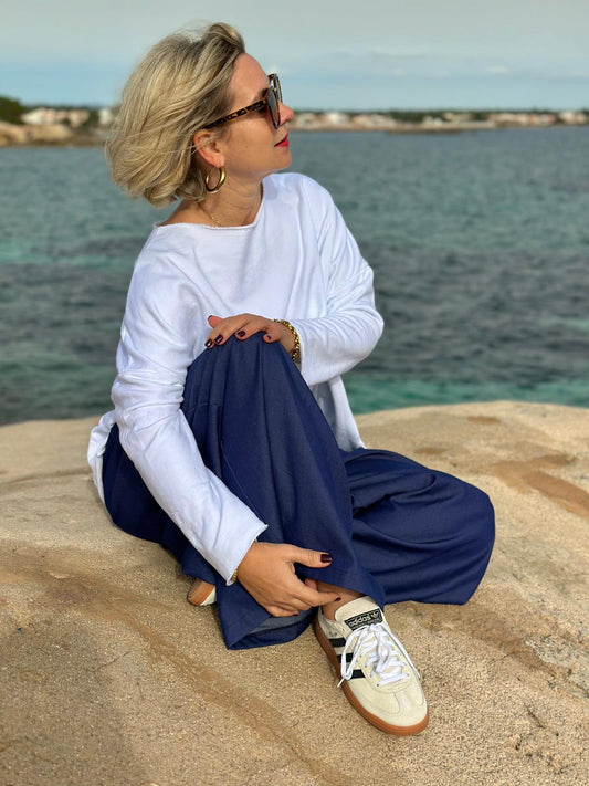 Süßes Frühlings Sweatshirt in Weiss