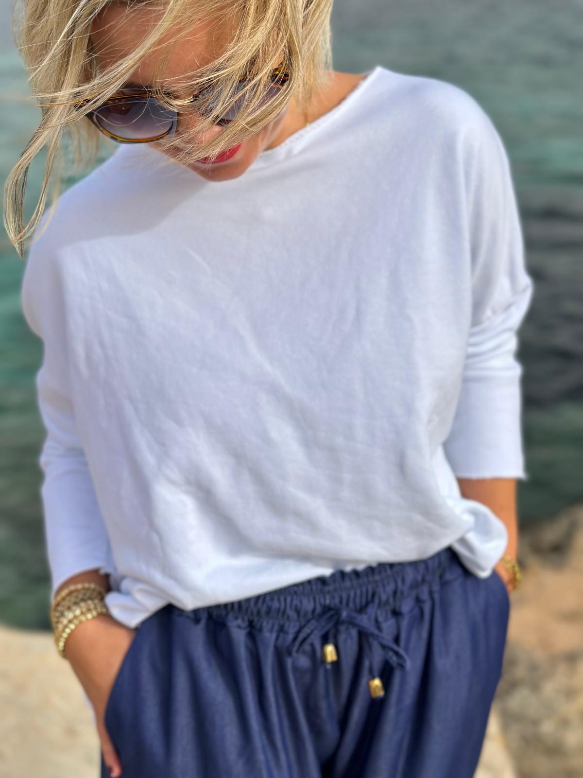 Süßes Frühlings Sweatshirt in Weiss