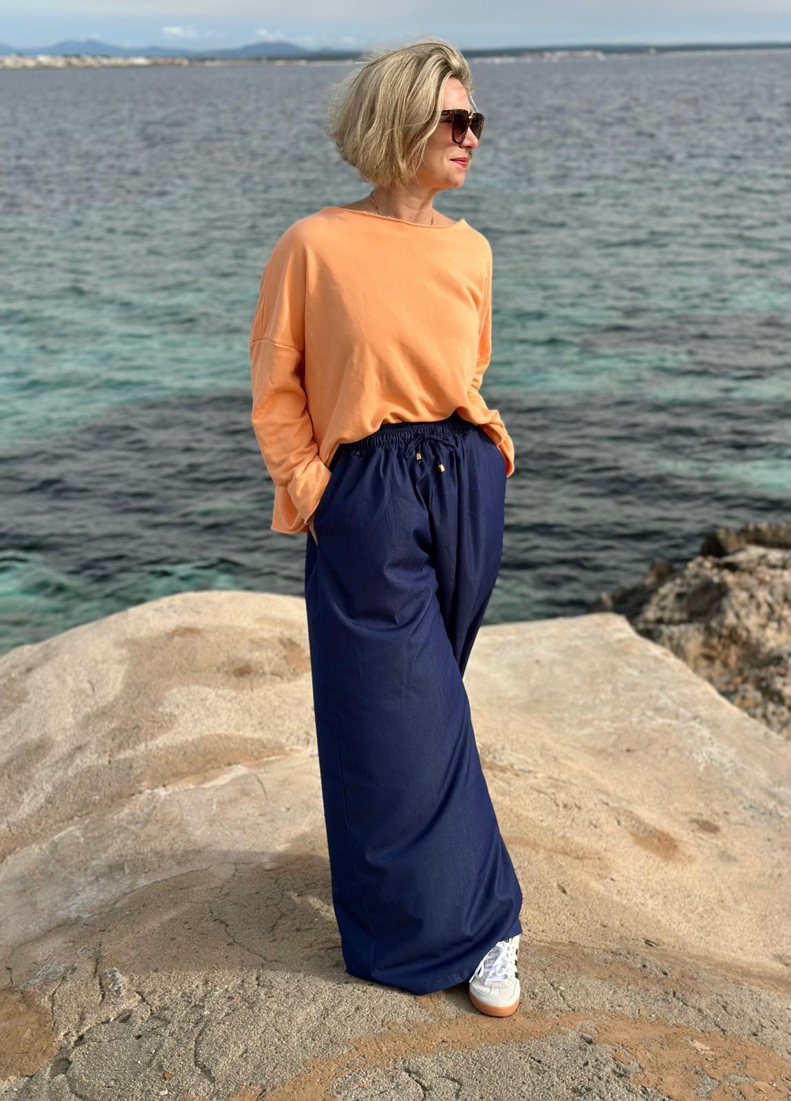 Süßes Frühlings Sweatshirt in Apricot