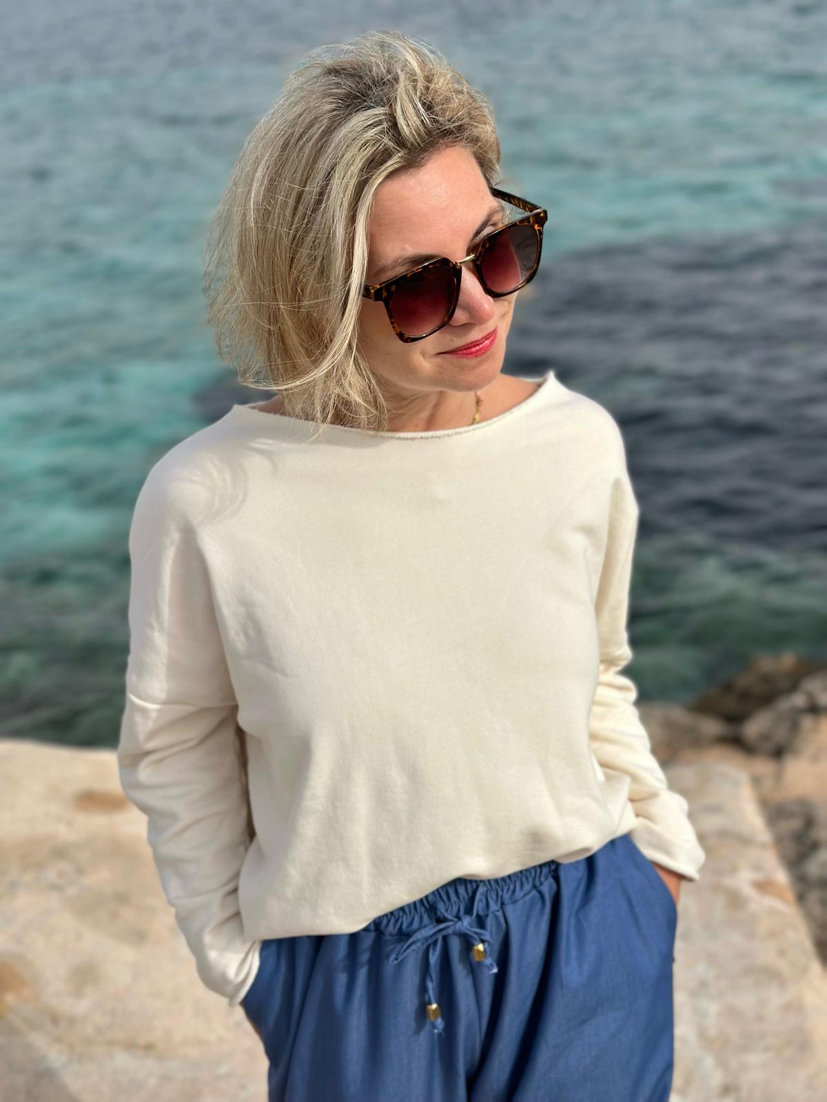 Süßes Frühlings Sweatshirt in Cremé