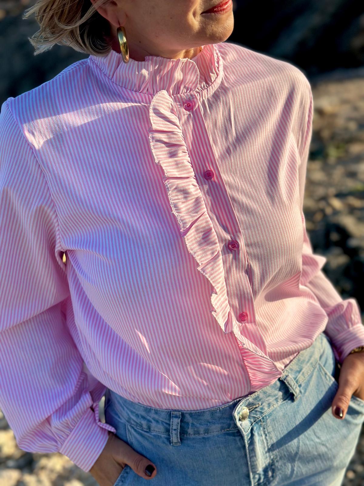 Fein gestreifte Bluse mit Rüschenfront – Rosé