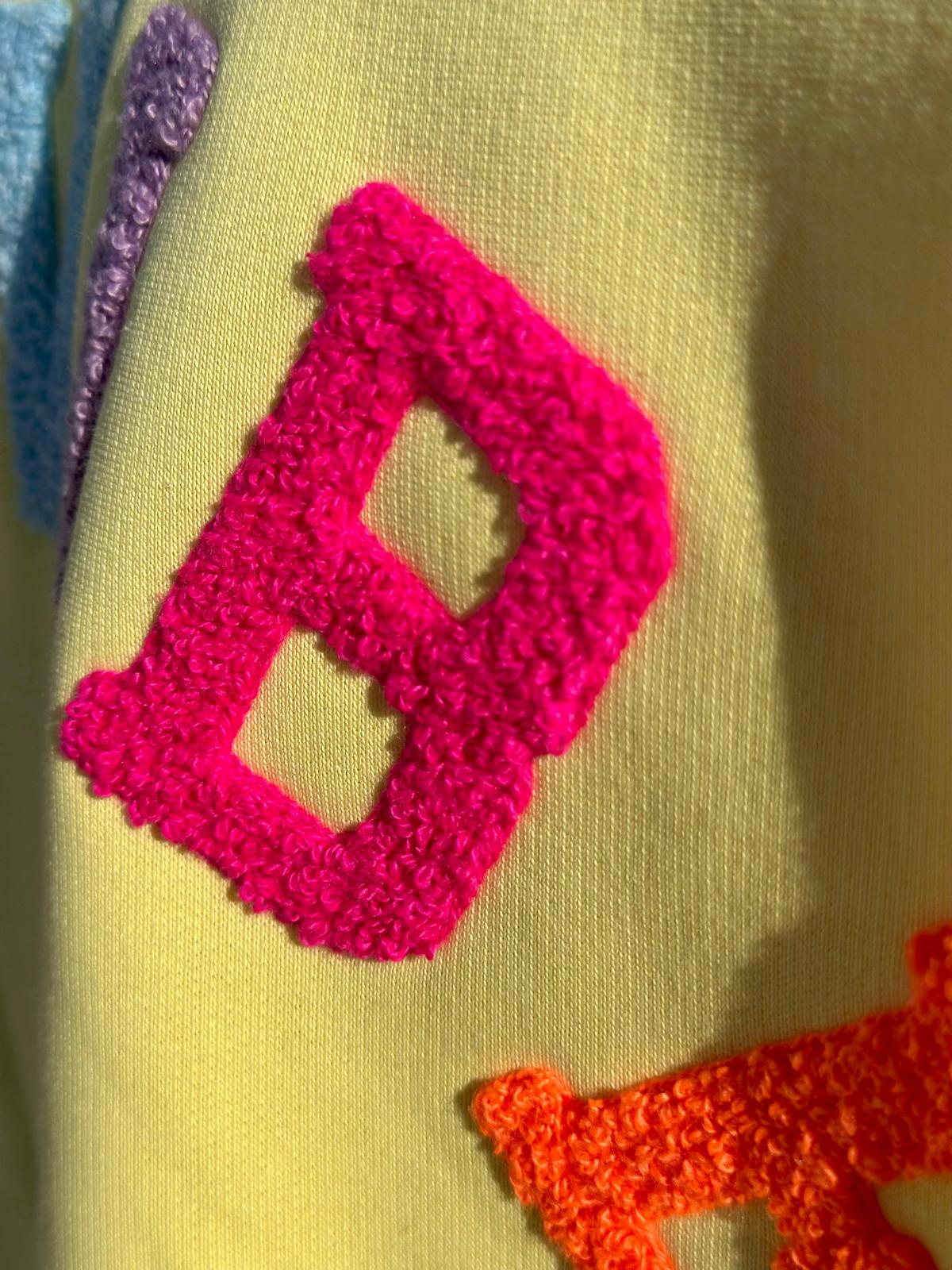 GOOD VIBES Statement Sweatshirt in Lemon Yellow