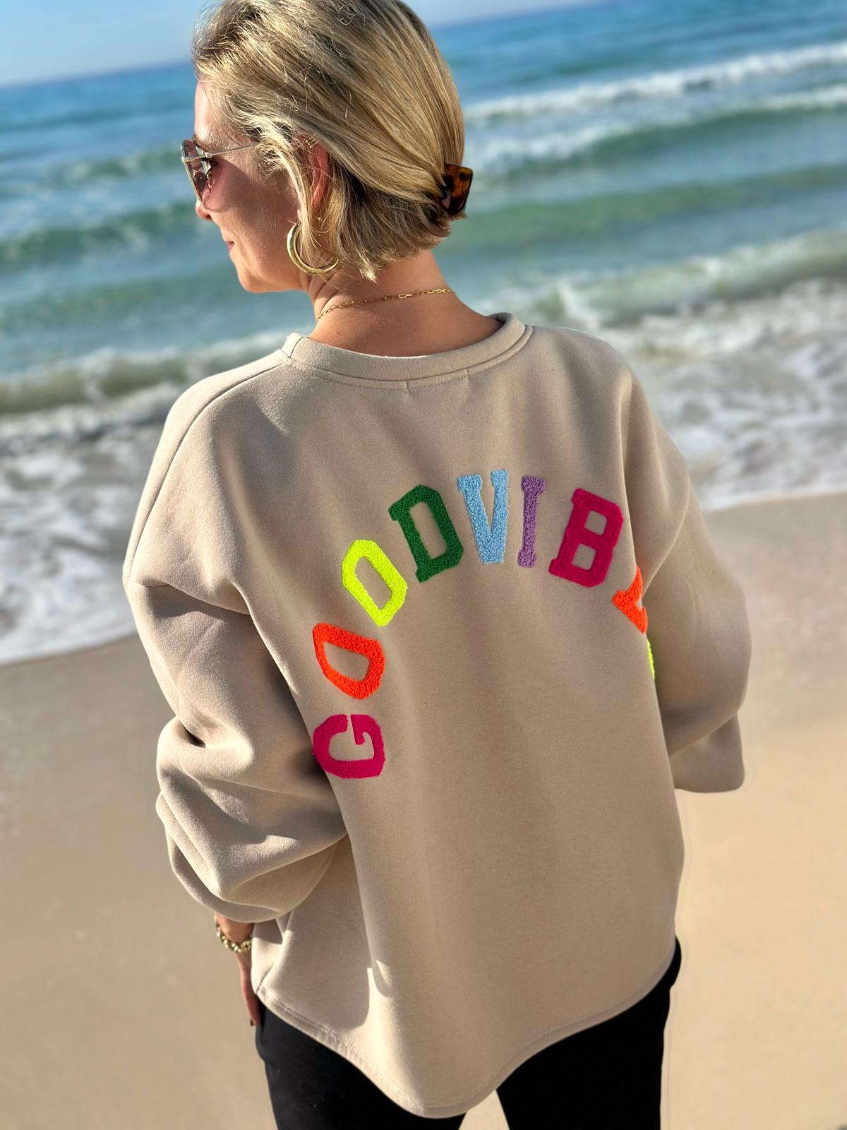 GOOD VIBES Statement Sweatshirt in SAND BEIGE