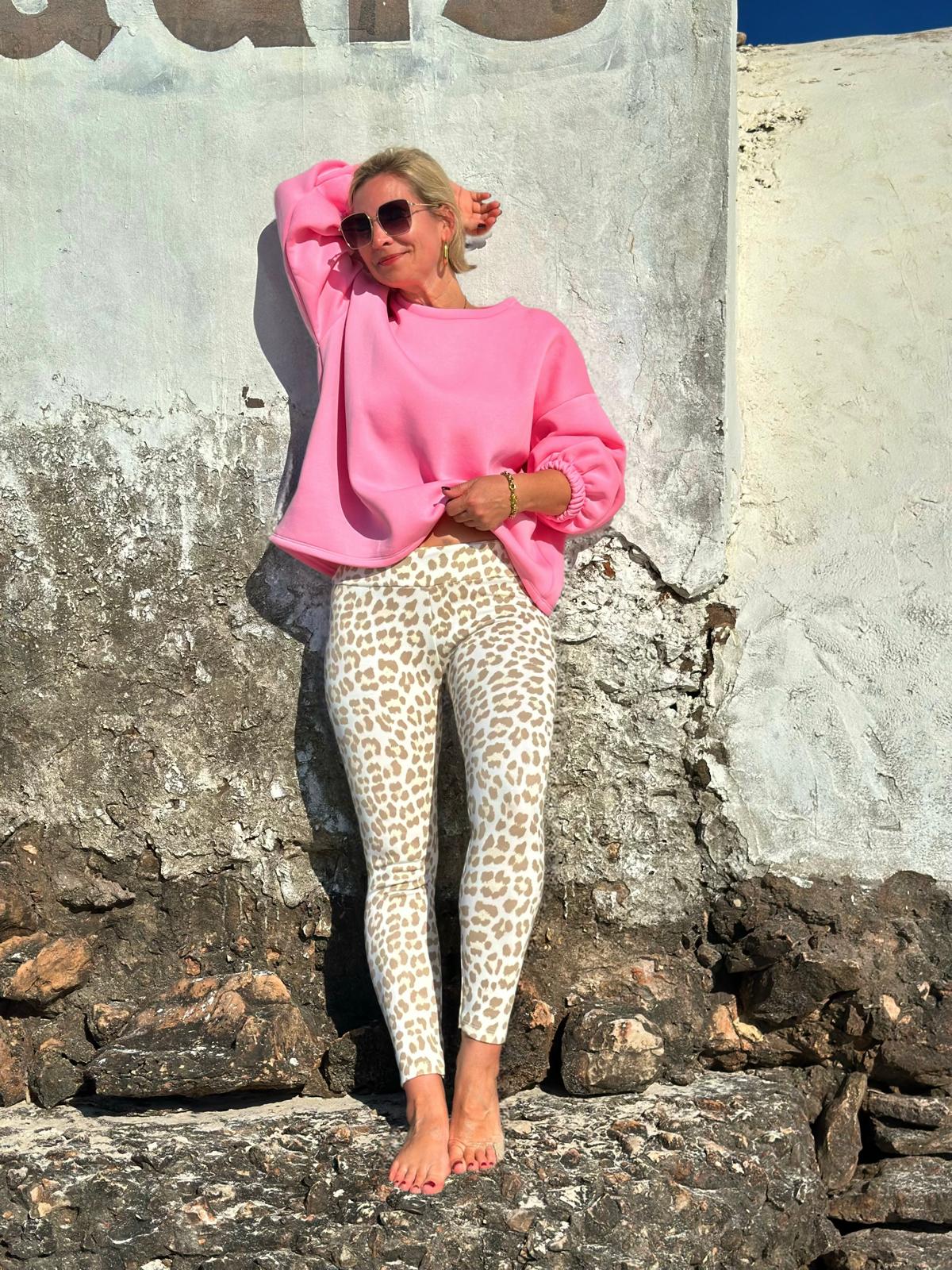 Leo Essential Leggings – Cream & Sand