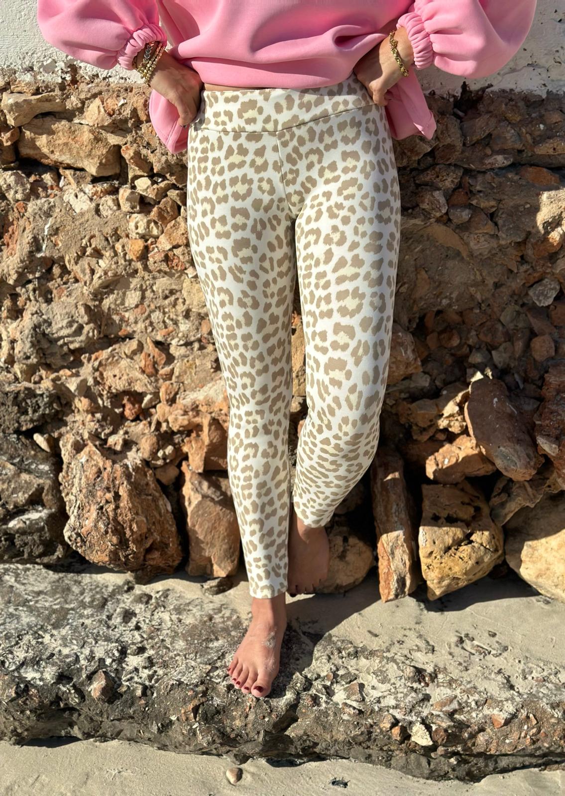 Leo Essential Leggings – Cream & Sand