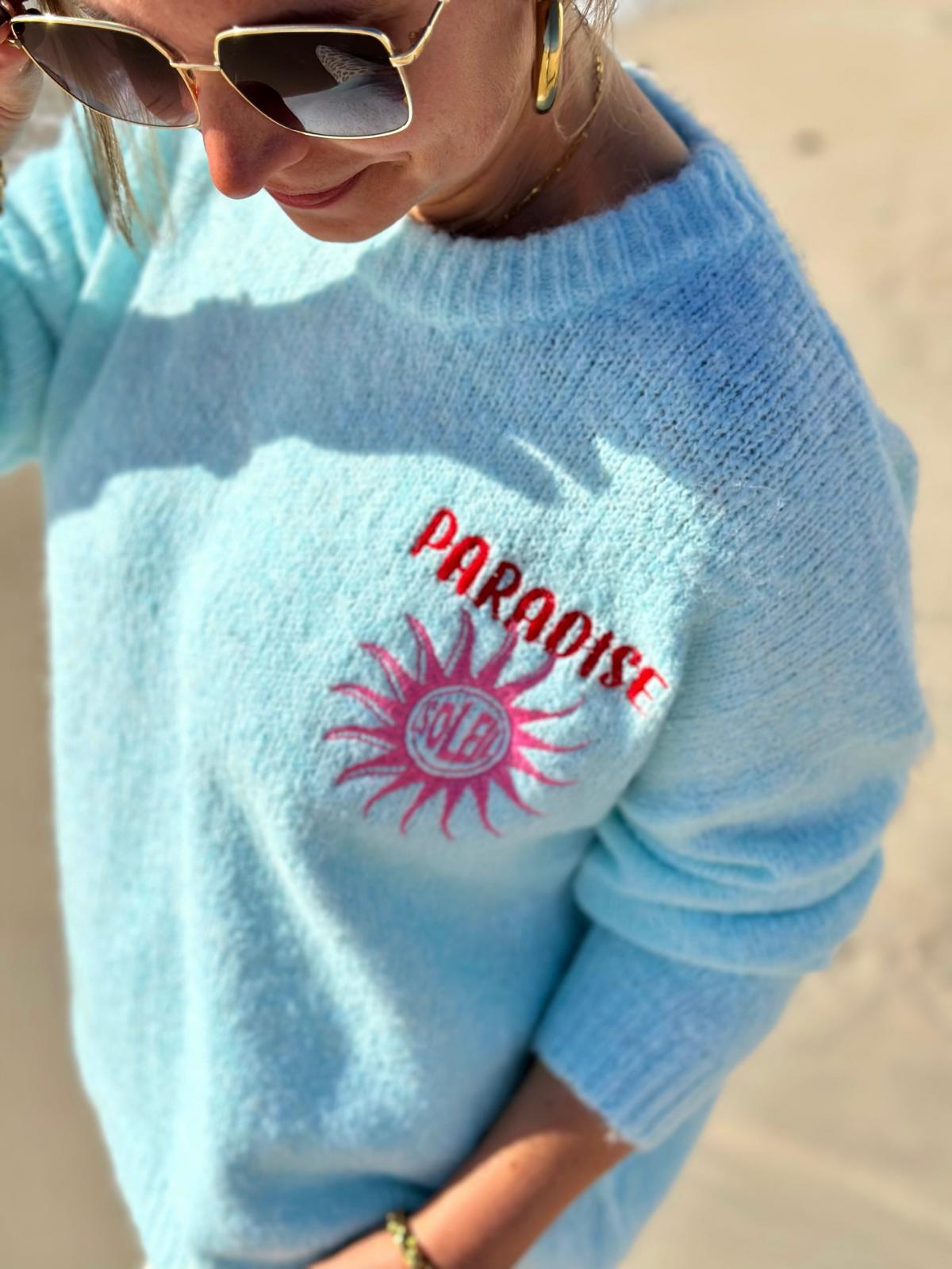 Strickpullover „Sun in Paradise“ – Sommerlicher Statement-Knit in Hellblau