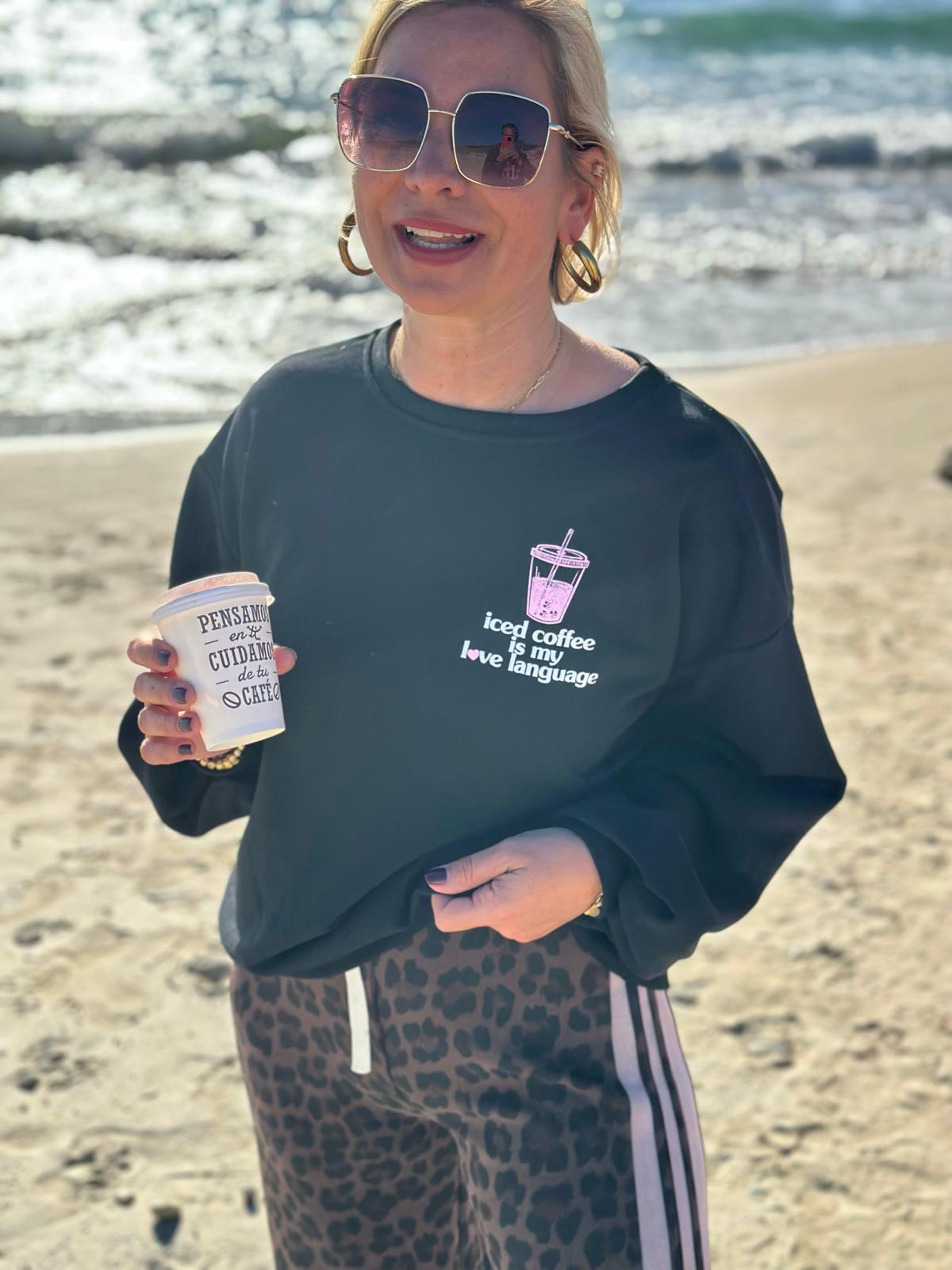 Sweatshirt „Iced Coffee is my Love Language“ – Cozy Chic in Schwarz