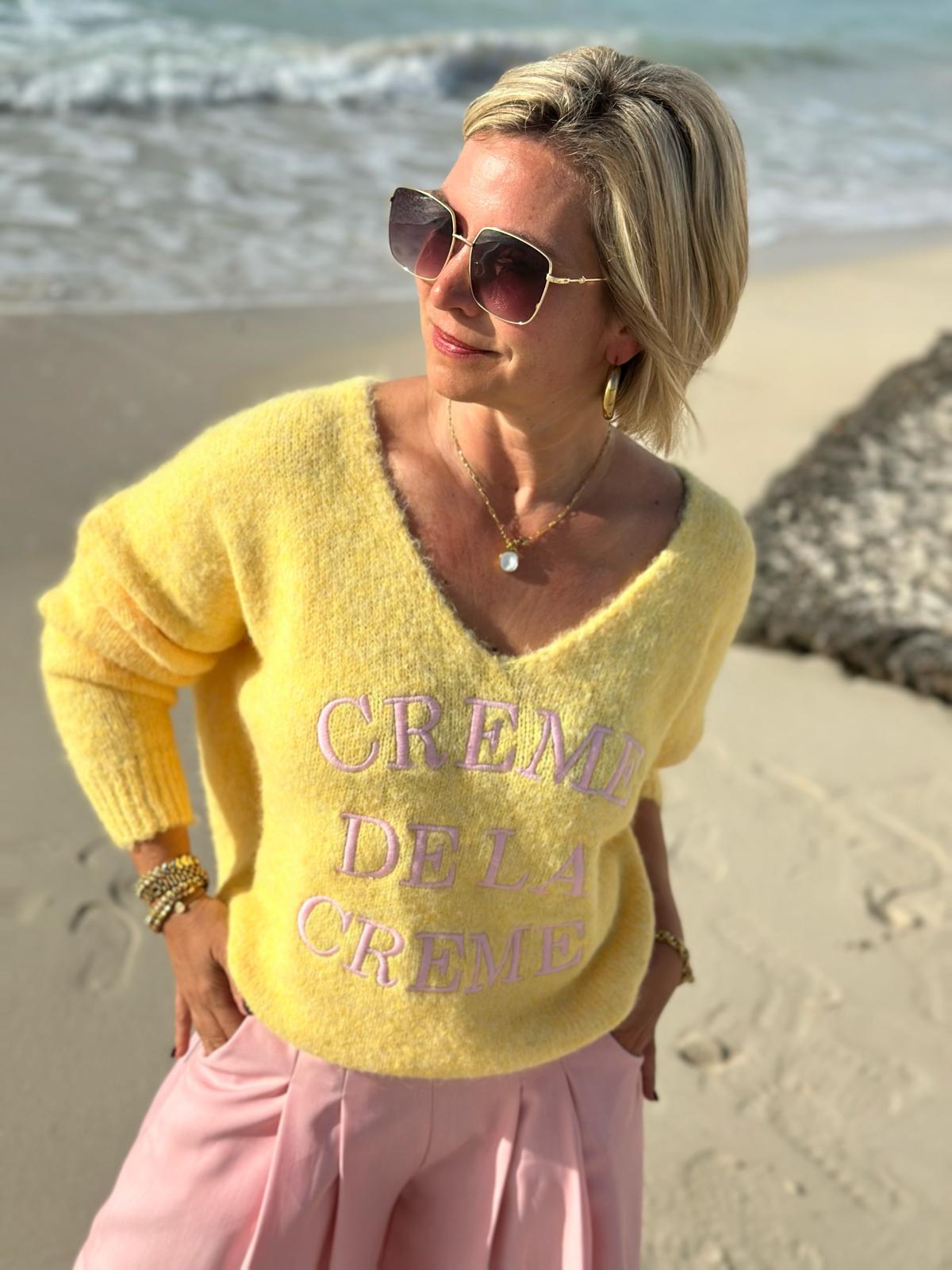 Crème de la Crème – Strickpullover mit Statement-Stick in SUNNY YELLOW