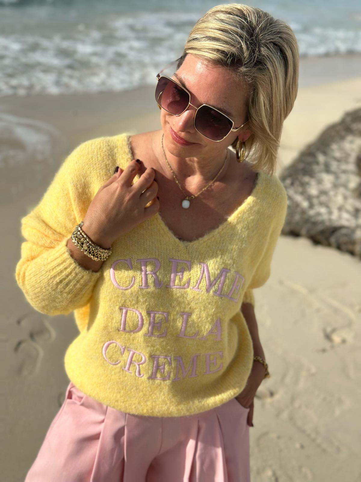 Crème de la Crème – Strickpullover mit Statement-Stick in SUNNY YELLOW