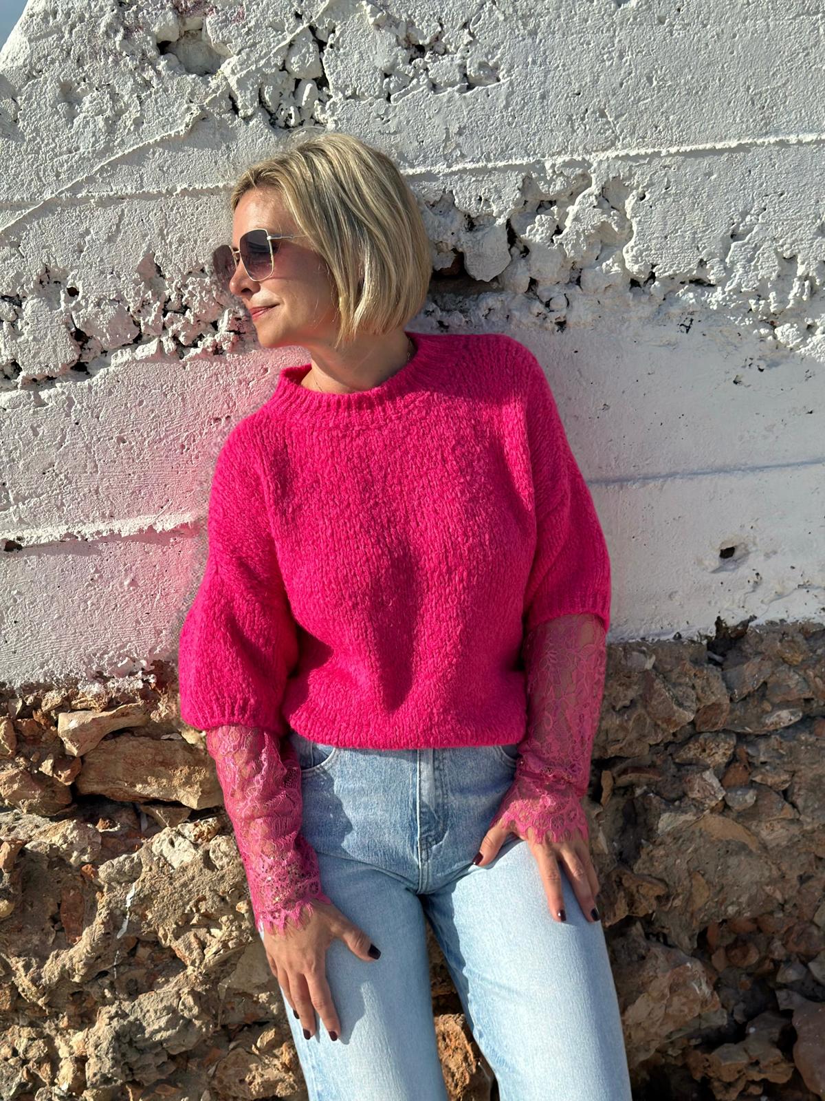 Lace Love – Strickpullover mit Spitzendetail in Pink