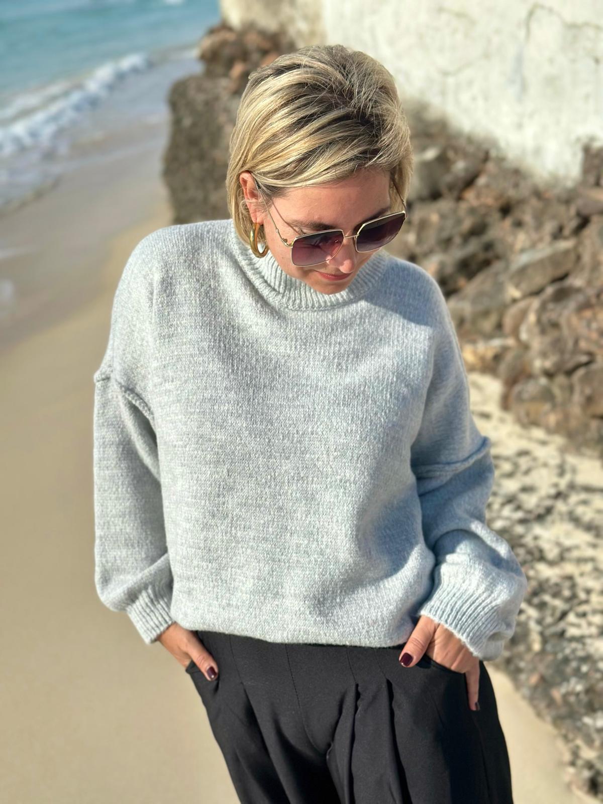 Feel Good Knit – Rollkragenpullover in Grau