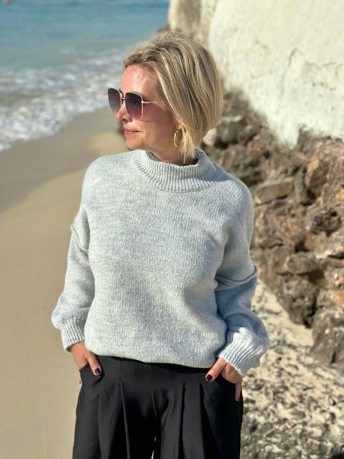 Feel Good Knit – Rollkragenpullover in Grau