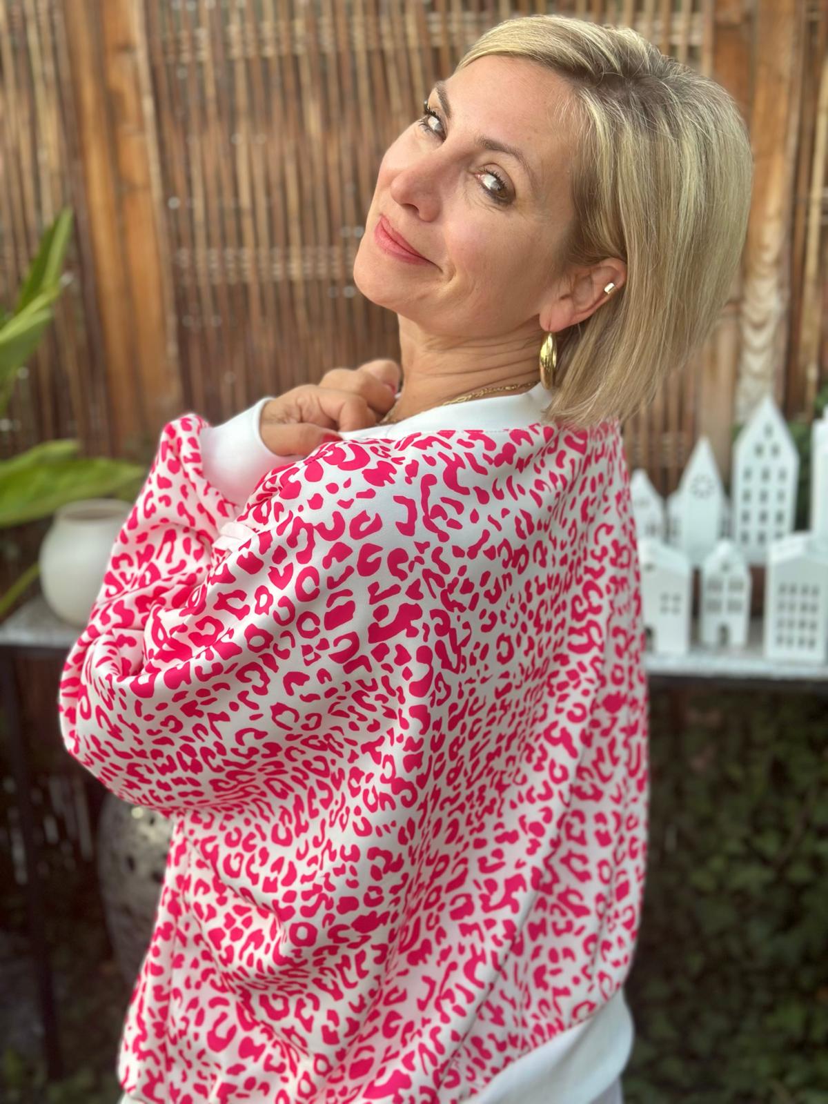 Wild & Cozy – Leo Sweatshirt in Pink
