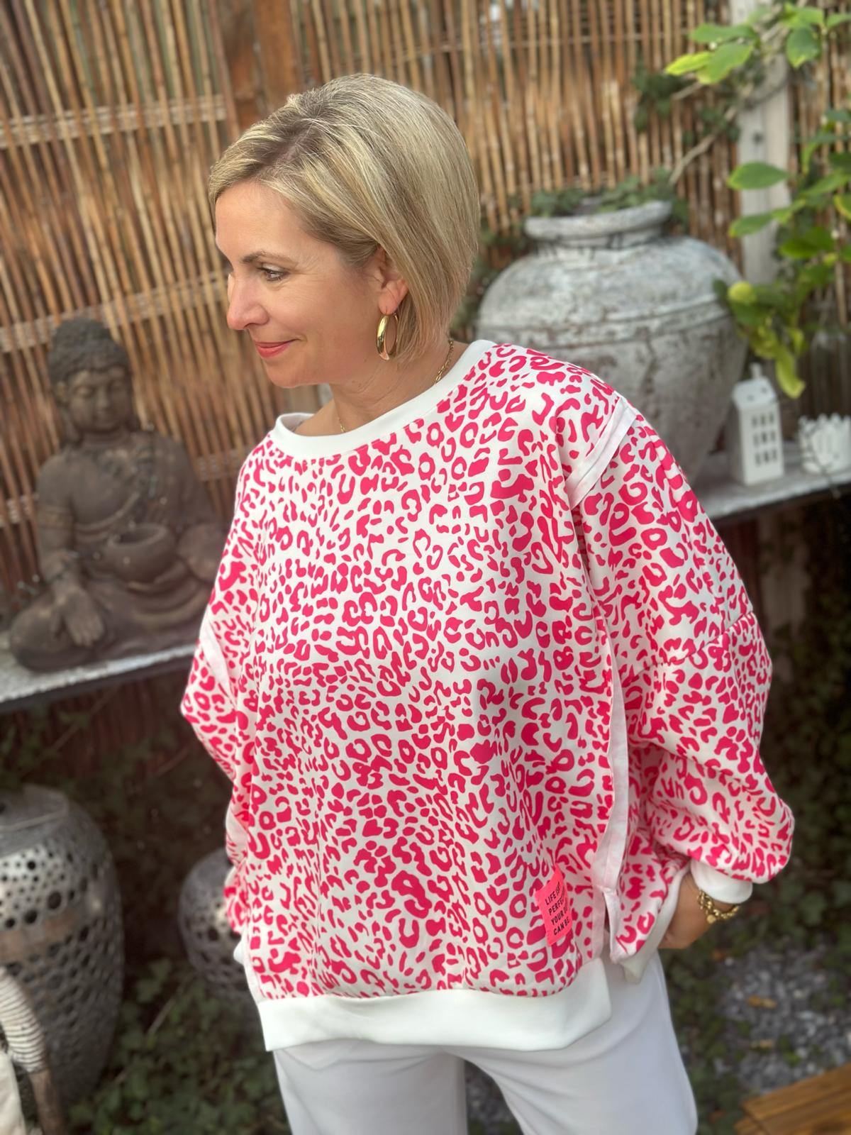 Wild & Cozy – Leo Sweatshirt in Pink