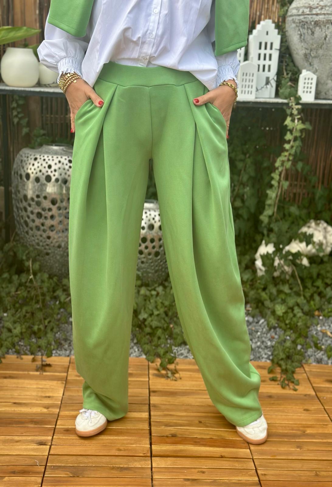 Soft Flow Wide Leg Hose in Apfelgrün