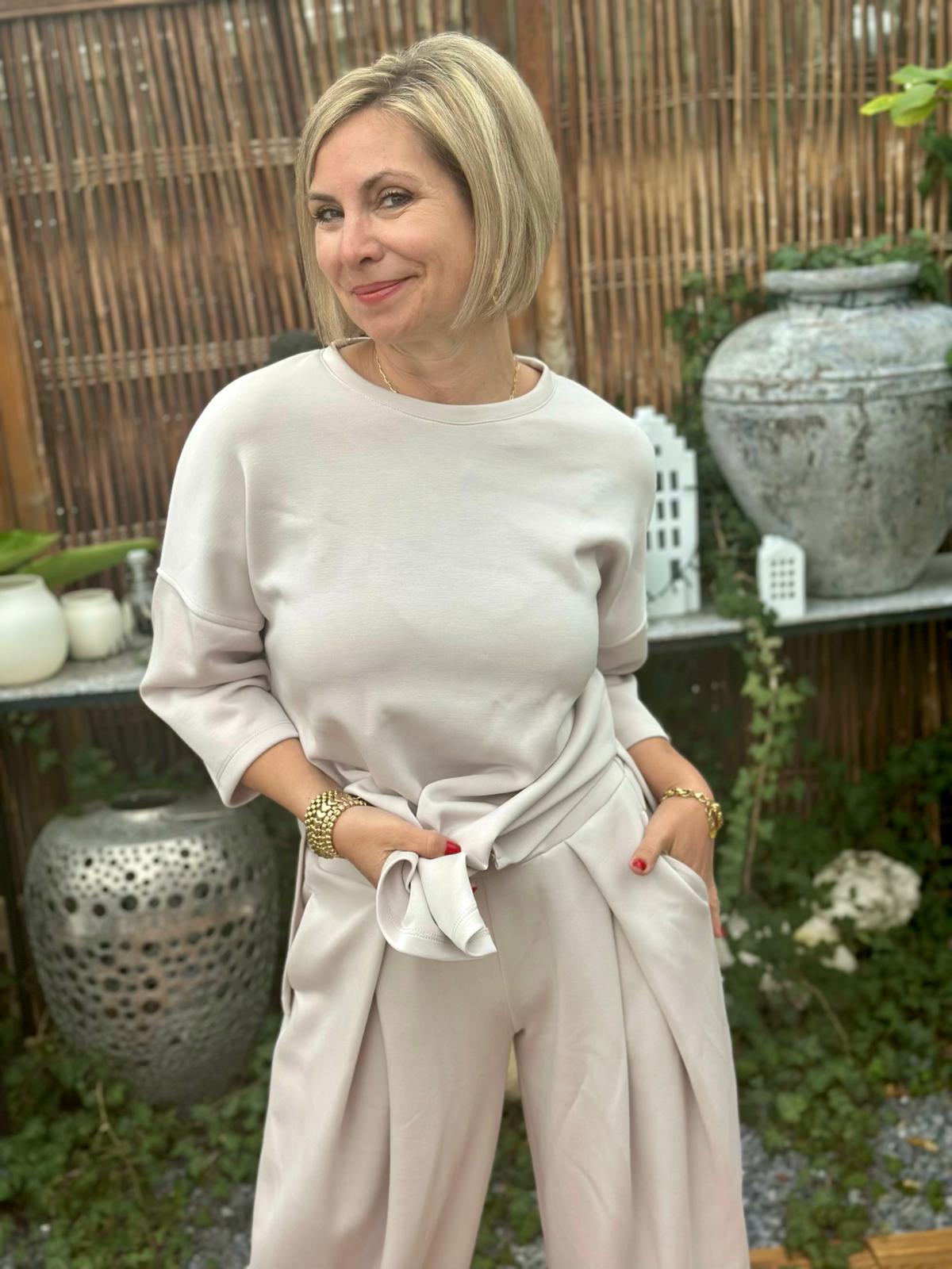 Soft Flow Wide Leg Hose in Cremé