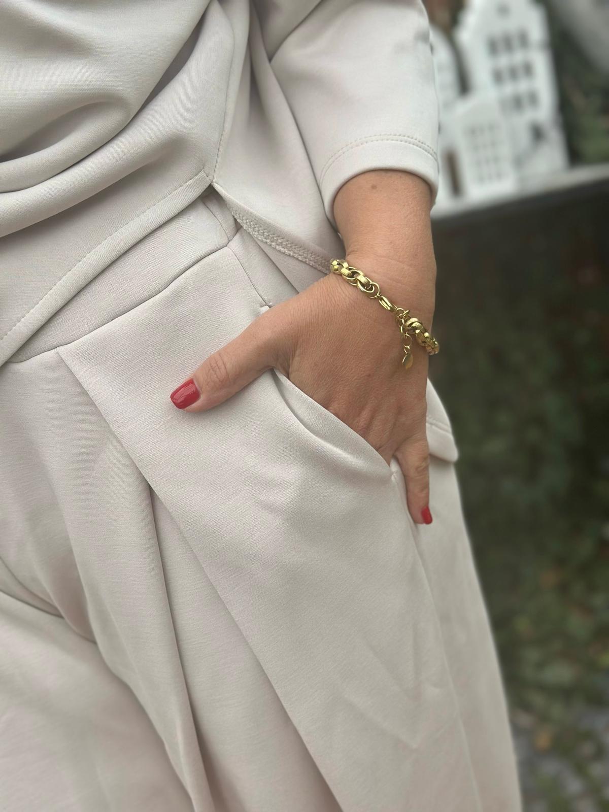 Soft Flow Wide Leg Hose in Cremé