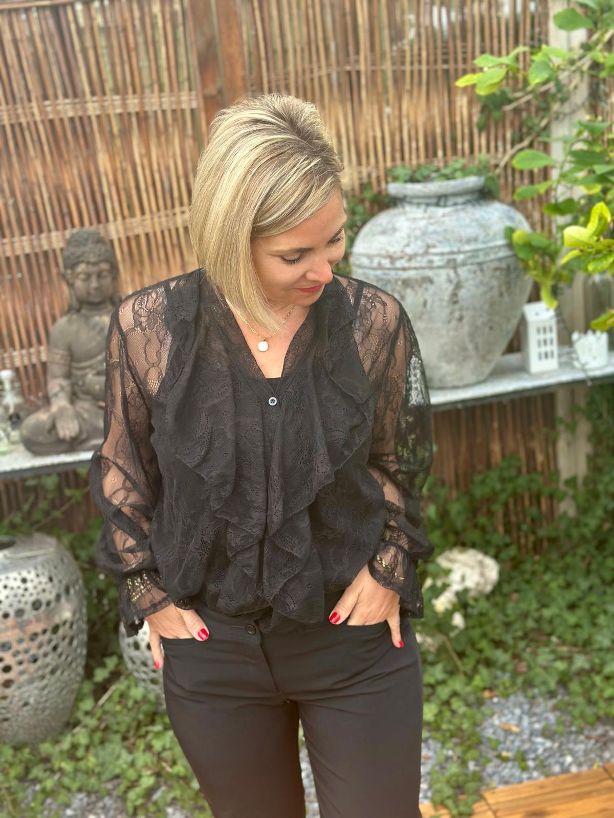 Pure Elegance Spitzenbluse in Schwarz