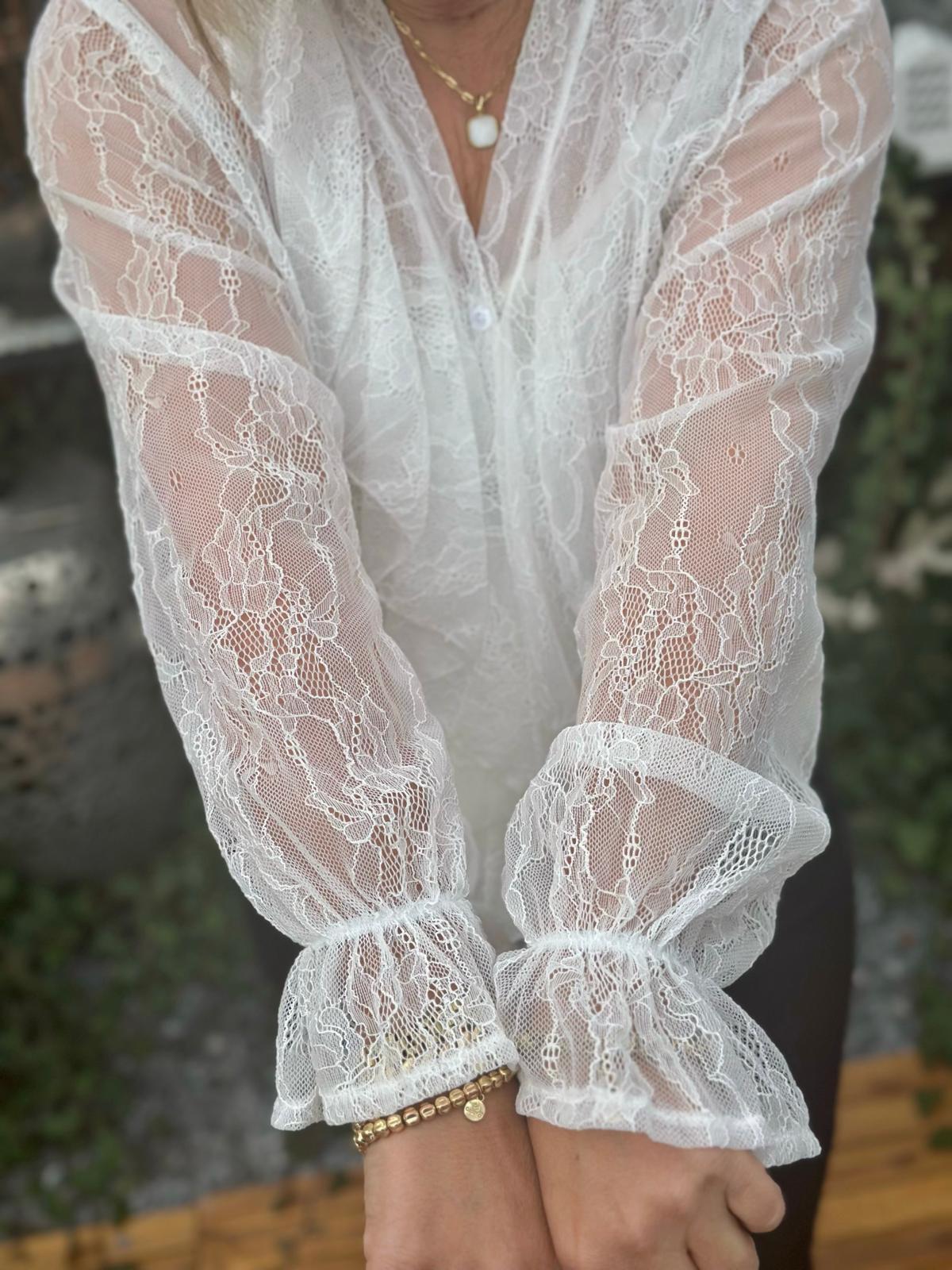 Pure Elegance Spitzenbluse in Weiss