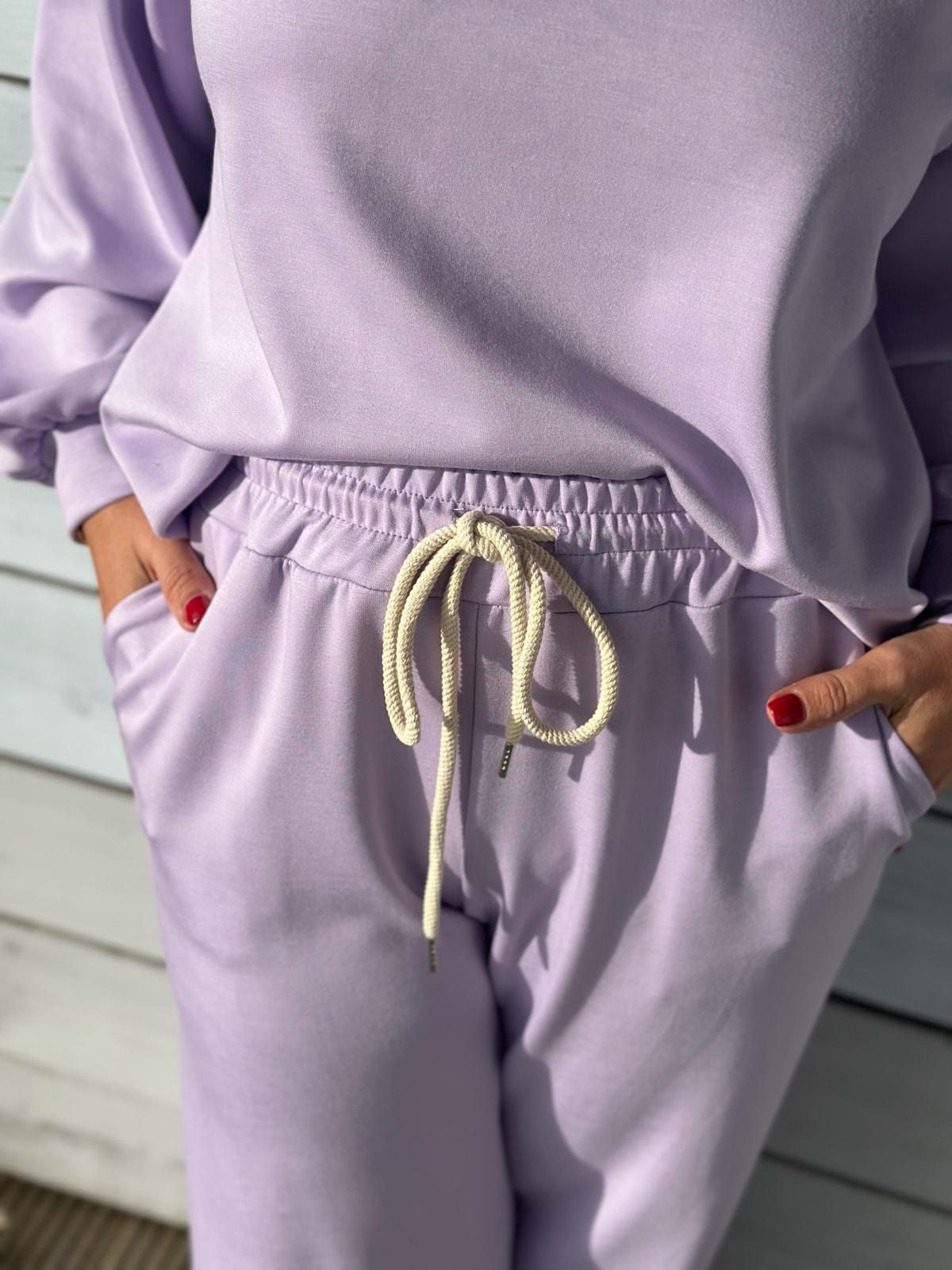 Soft Touch Sweatshirt in Flieder