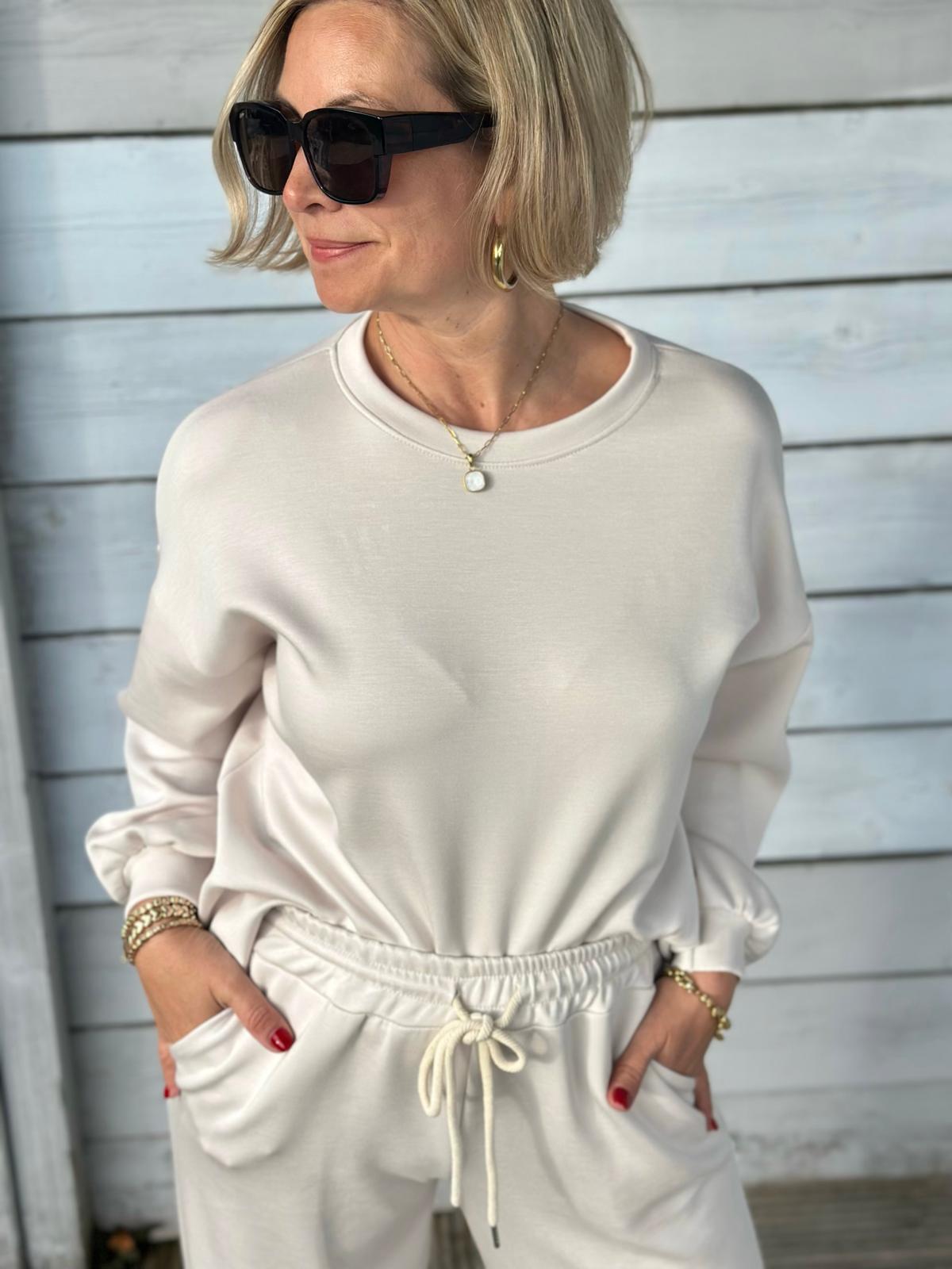 Soft Touch Sweatshirt in Cremé