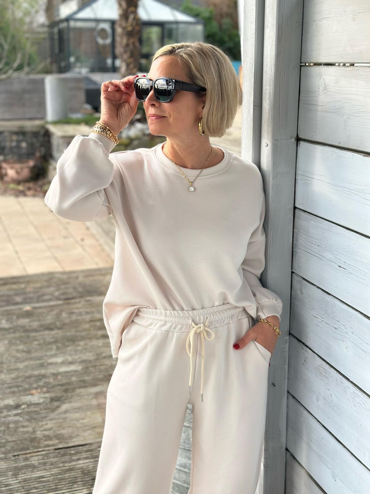 Soft Touch Sweatshirt in Cremé