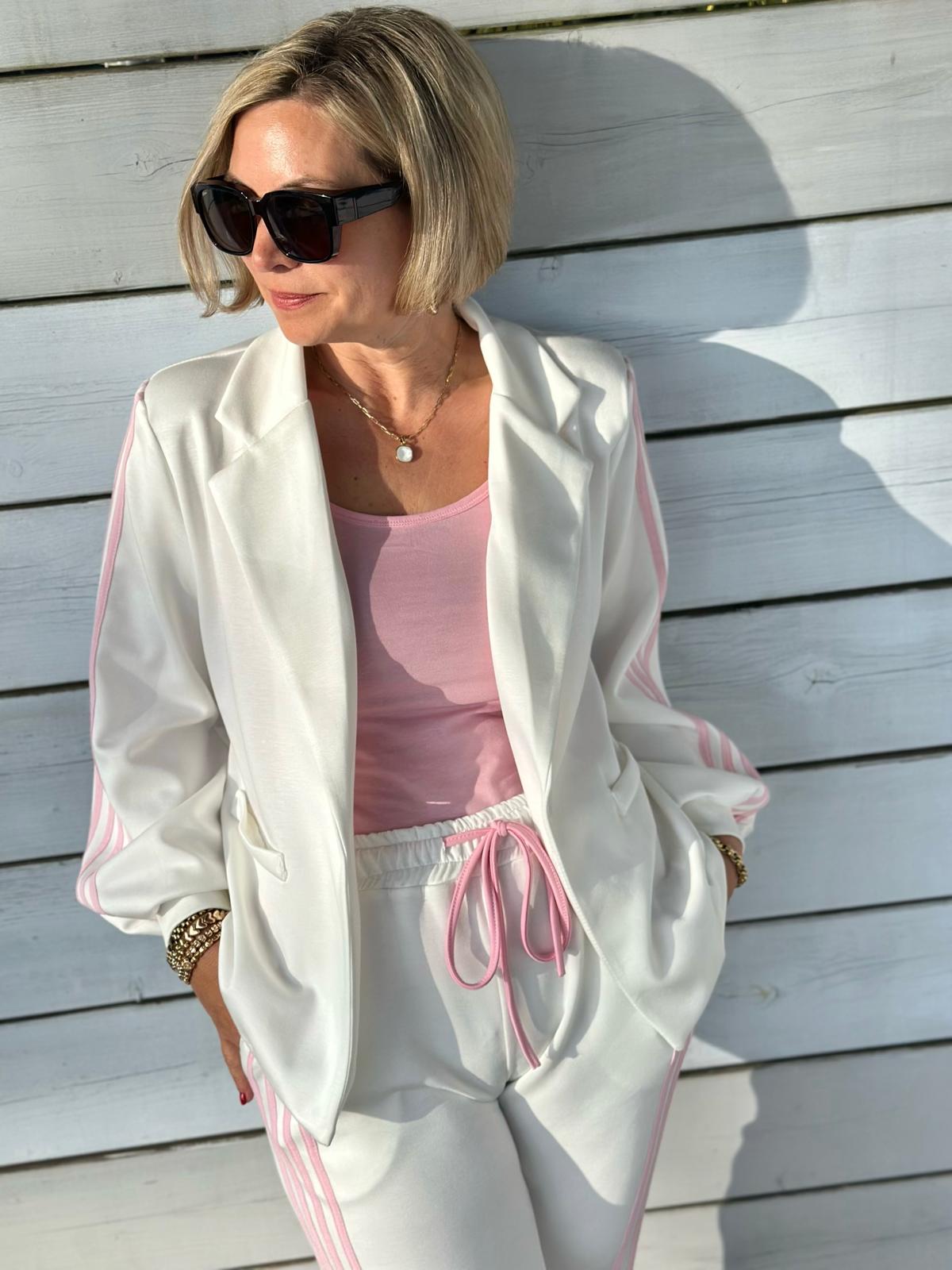 Edler Soft-Blazer mit rosé Streifen in Weiss