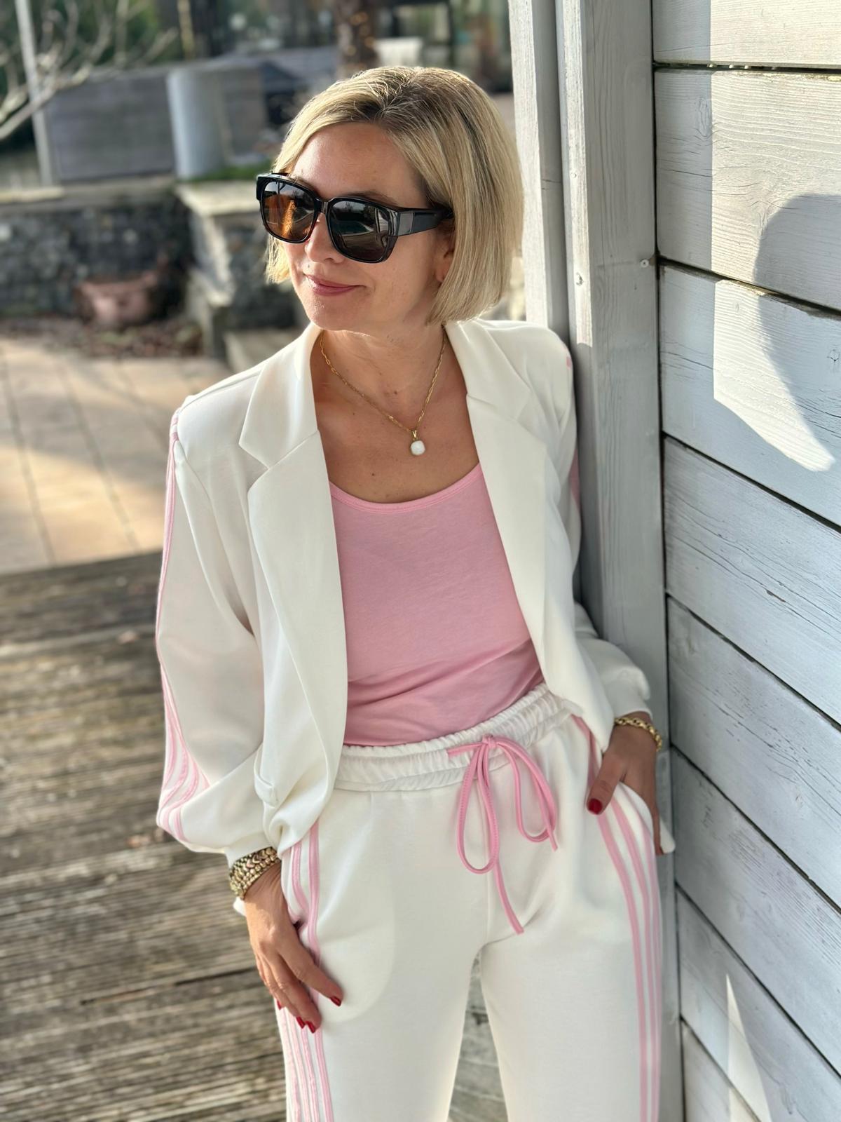 Soft Chic Hose mit rosé Streifen in Weiss