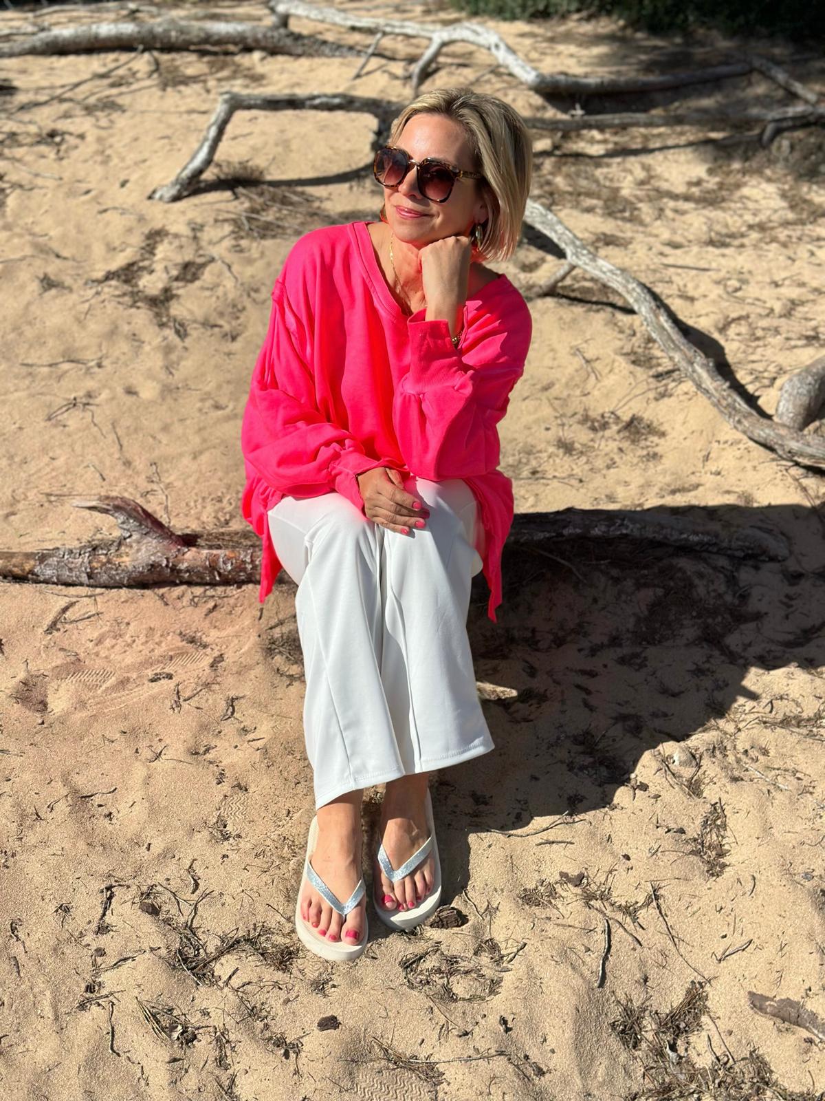 Smile Statement Sweatshirt „Keep it Simple & Balanced“ – NEON PINK