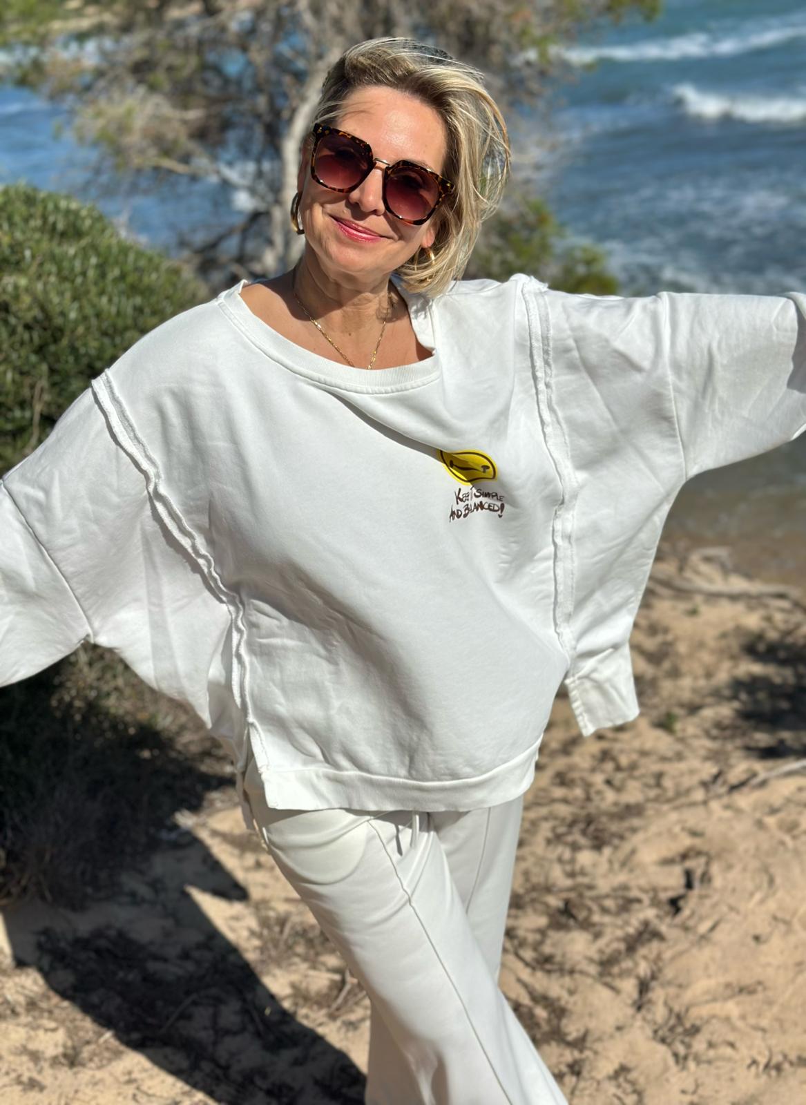 Smile Statement Sweatshirt „Keep it Simple & Balanced“ – WEISS