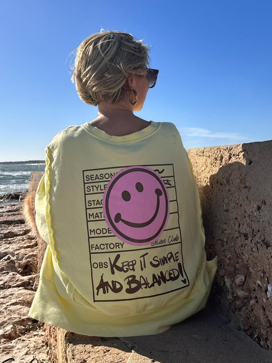 Smile Statement Sweatshirt „Keep it Simple & Balanced“ – PASTELL GELB