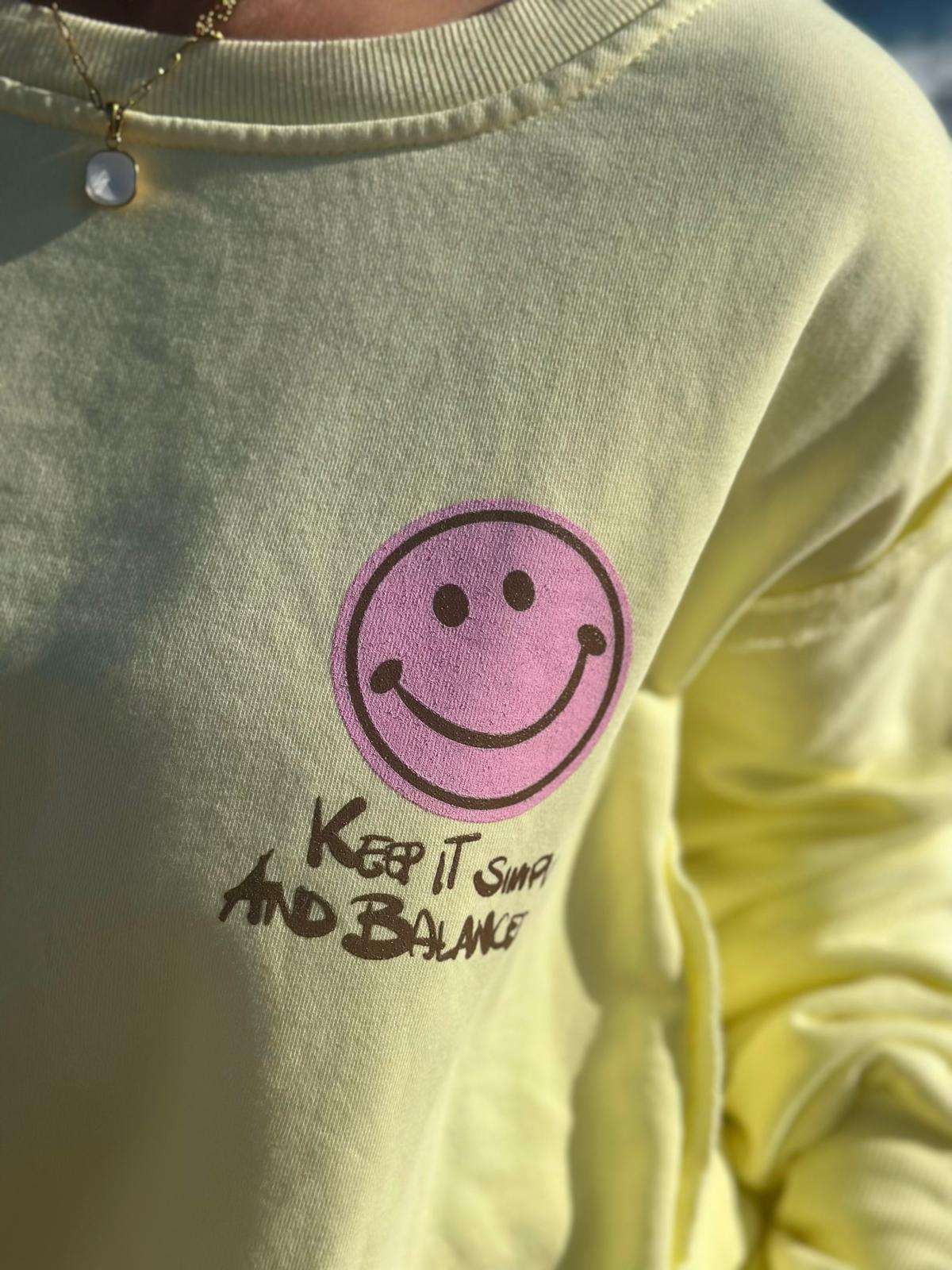 Smile Statement Sweatshirt „Keep it Simple & Balanced“ – PASTELL GELB