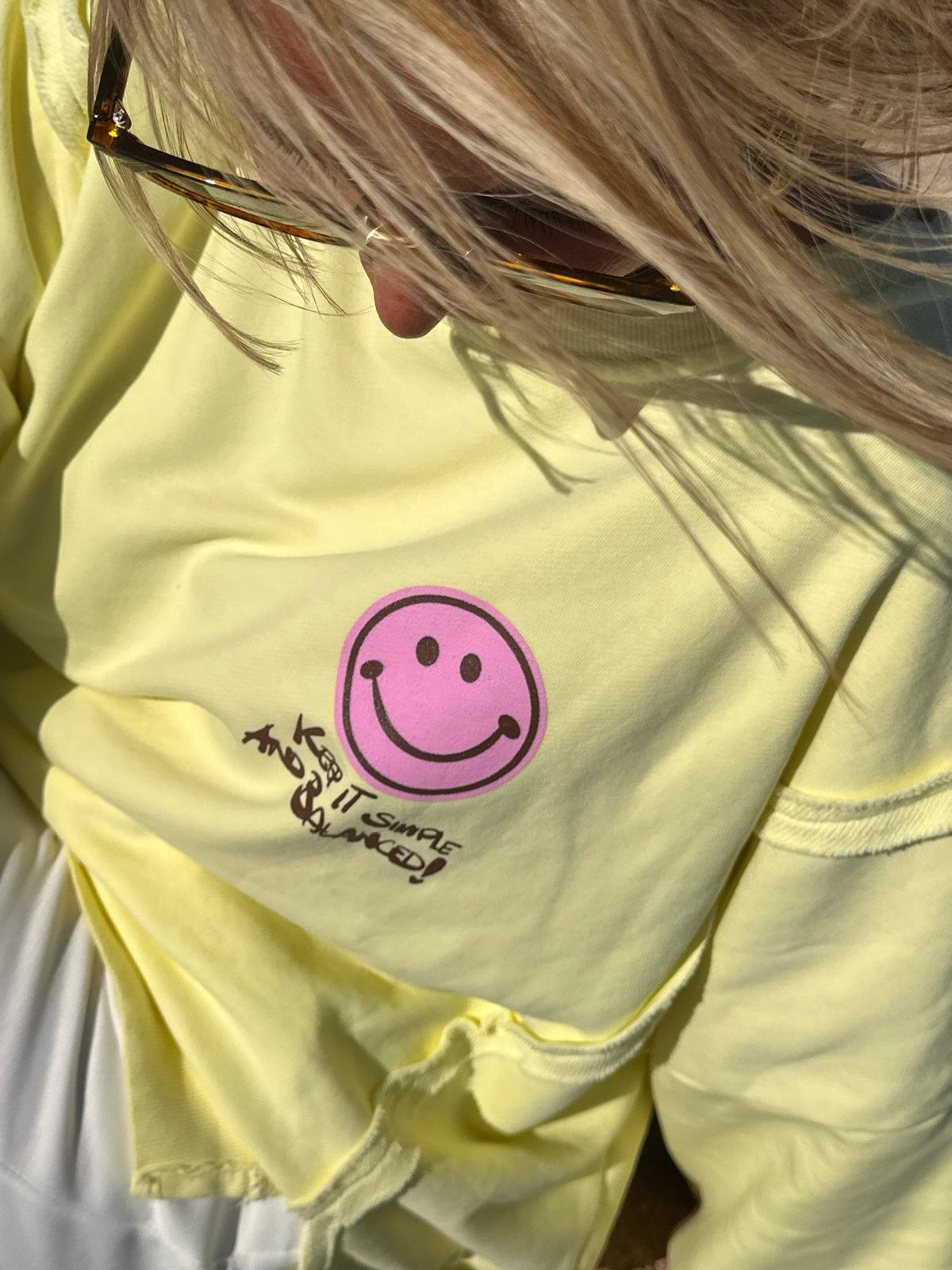 Smile Statement Sweatshirt „Keep it Simple & Balanced“ – PASTELL GELB