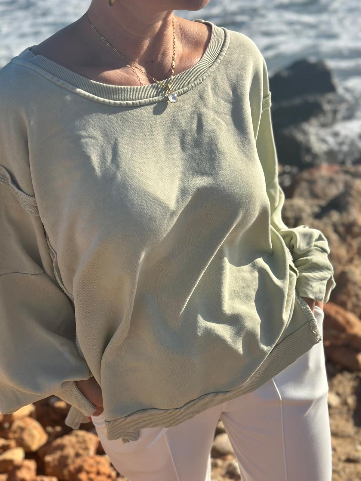 Easy Breeze Sweatshirt – Light Olive
