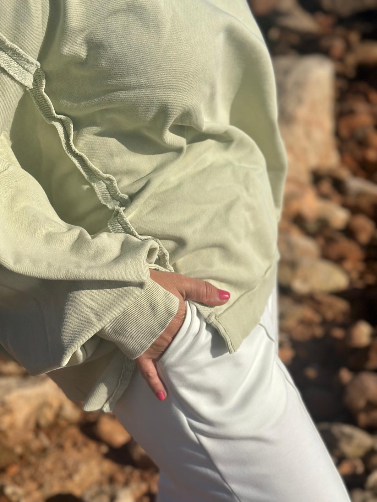 Easy Breeze Sweatshirt – Light Olive