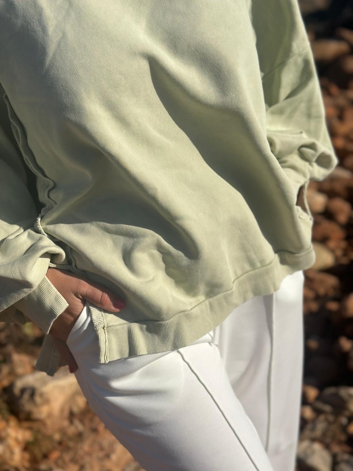 Easy Breeze Sweatshirt – Light Olive