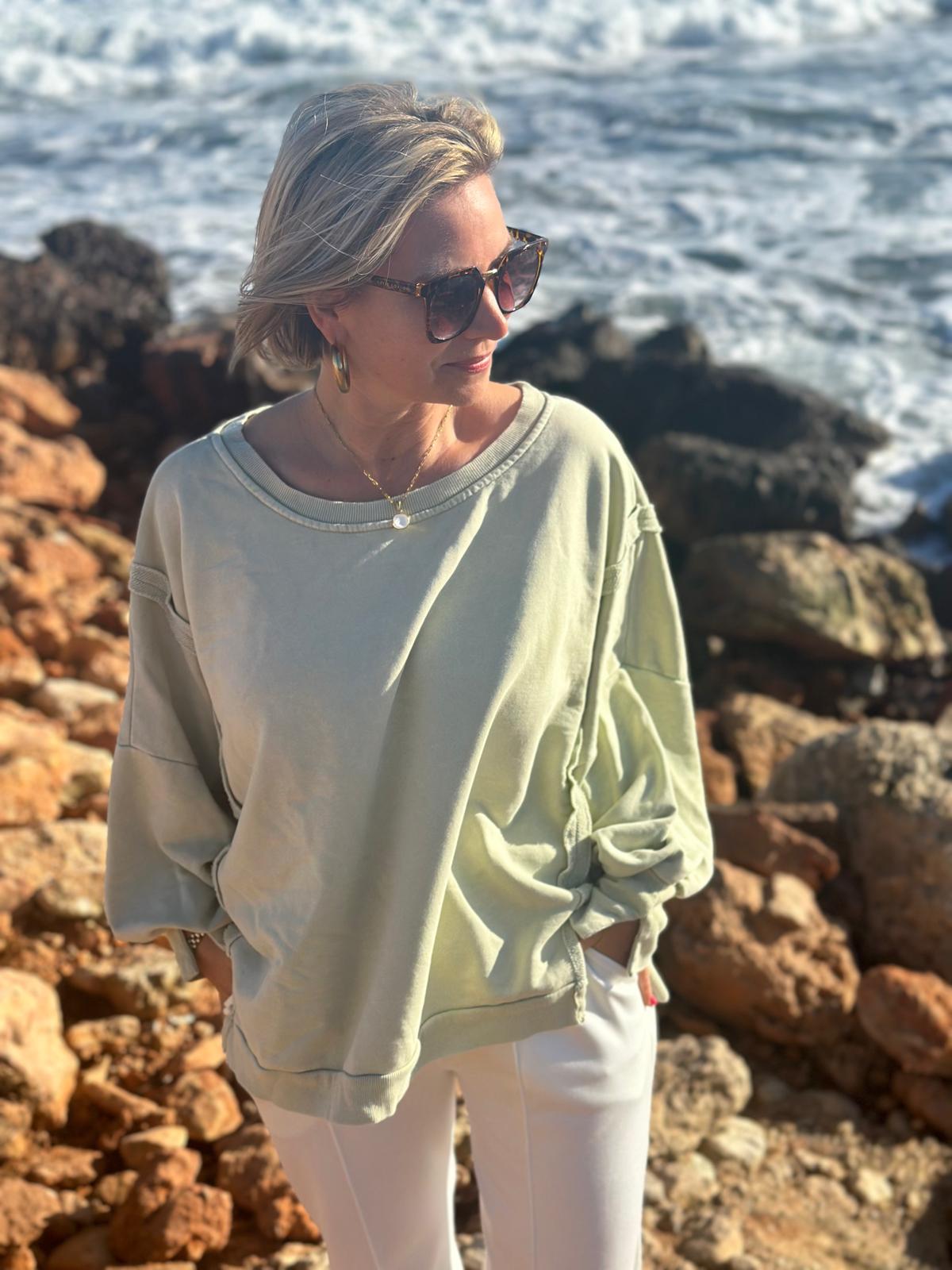 Easy Breeze Sweatshirt – Light Olive