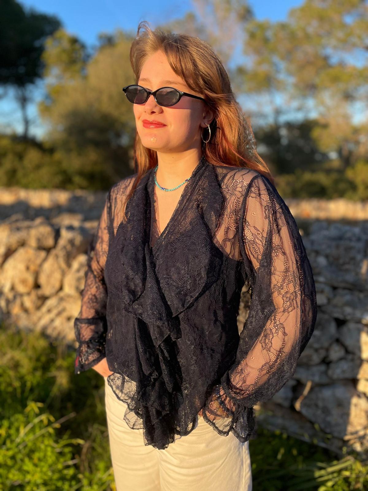 Pure Elegance Spitzenbluse in Navy